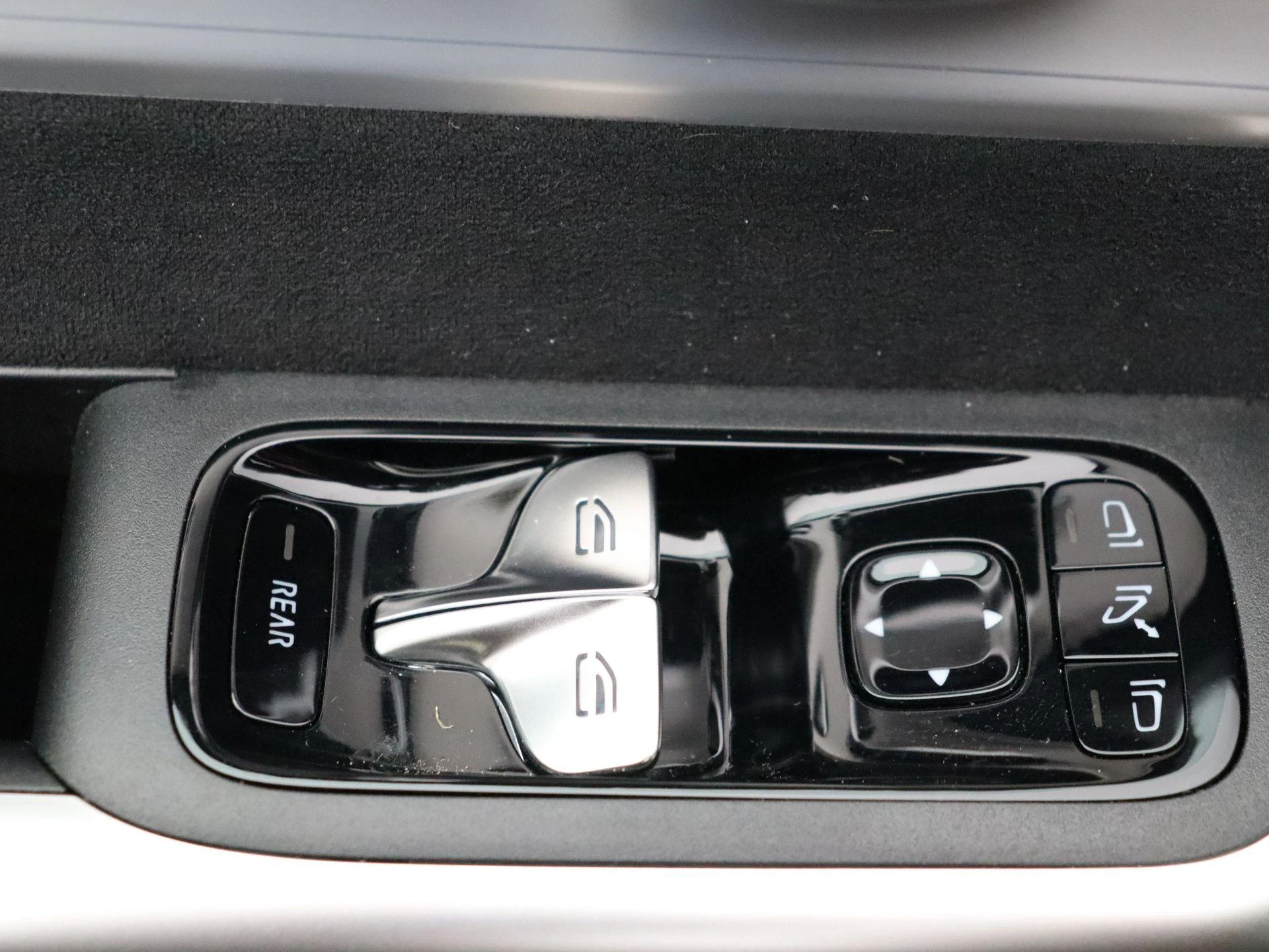 Mercedes-Benz-CLA-image-10