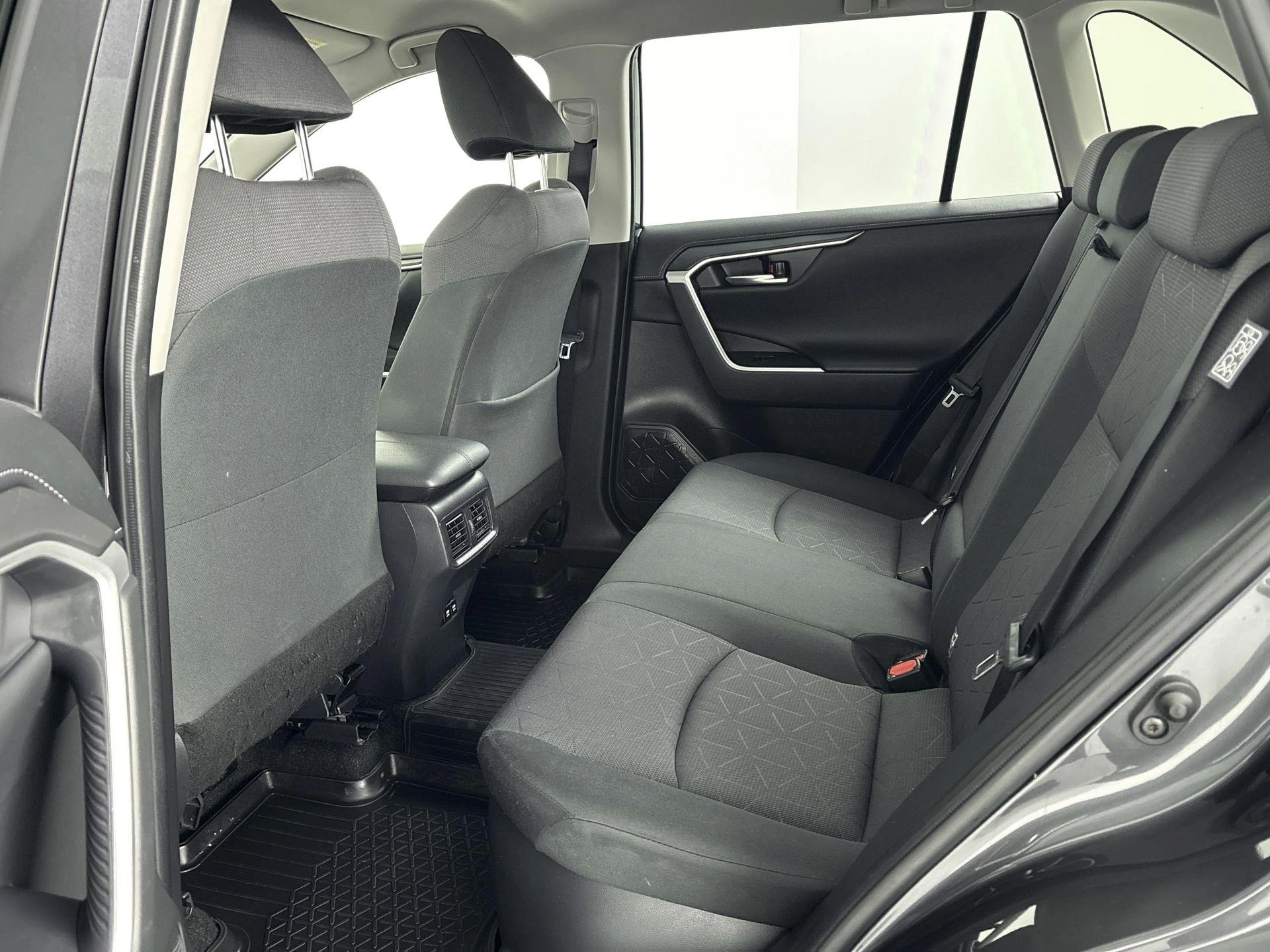 Toyota-RAV4-image-24