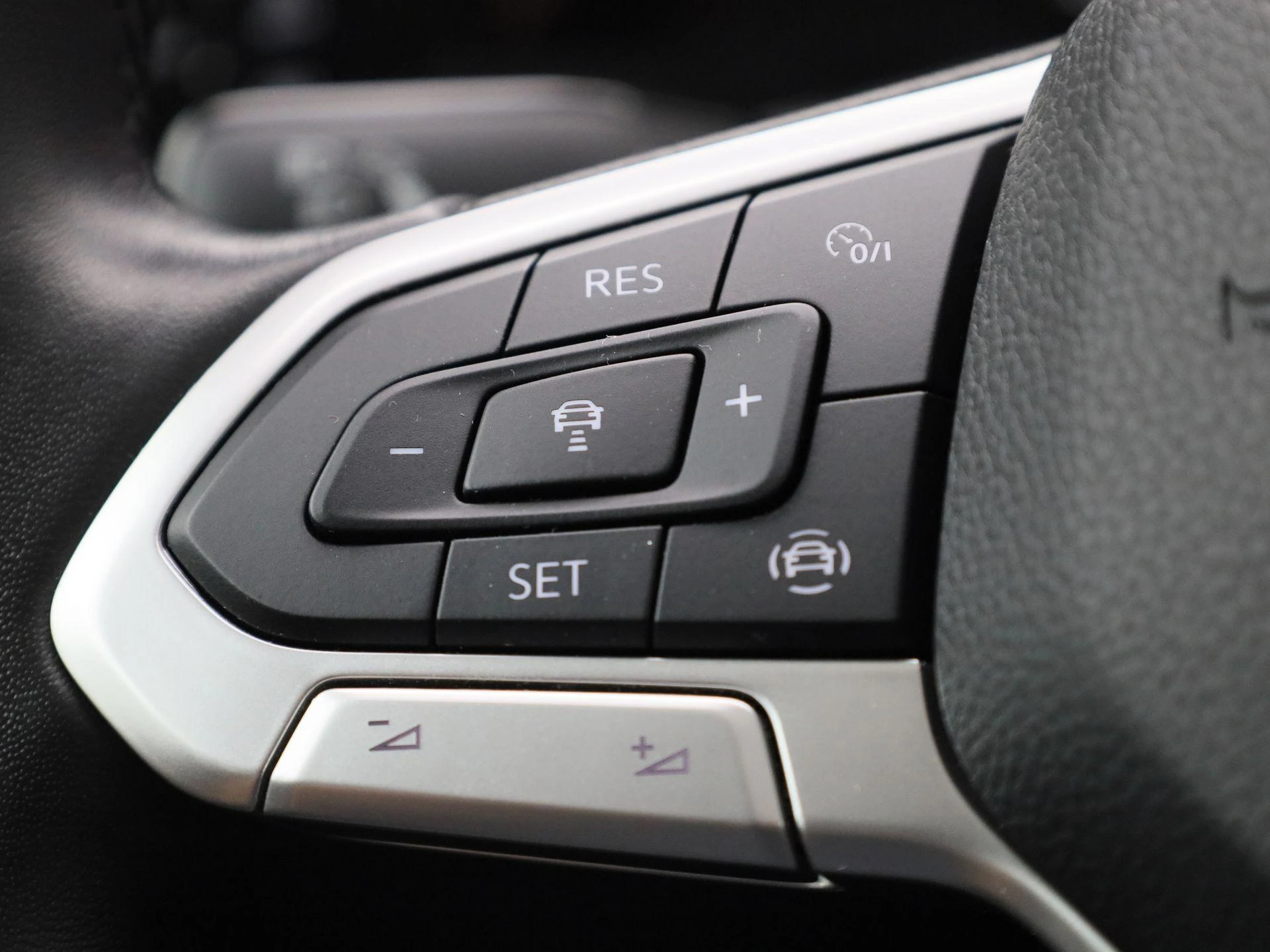 Volkswagen-Golf-image-19