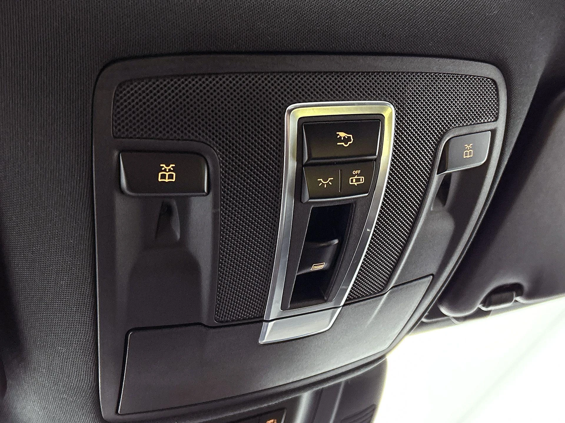 Mercedes-Benz-GLE-image-20