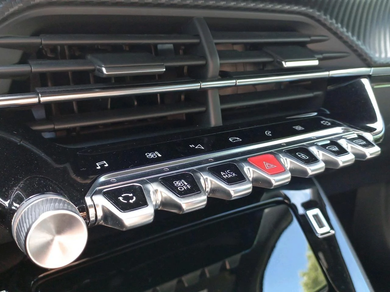 Peugeot-2008-image-15
