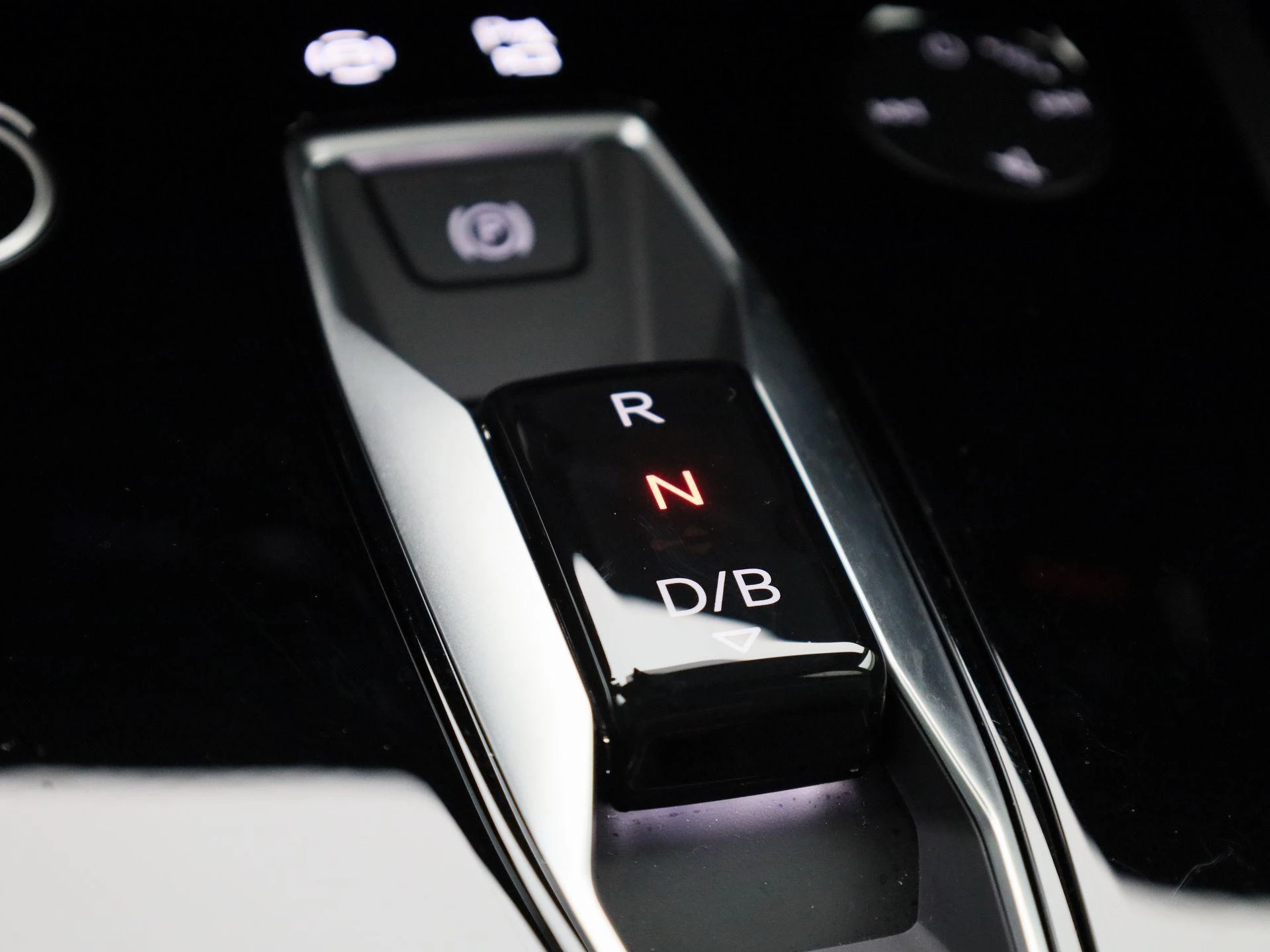 Audi-Q4 e-tron-image-22