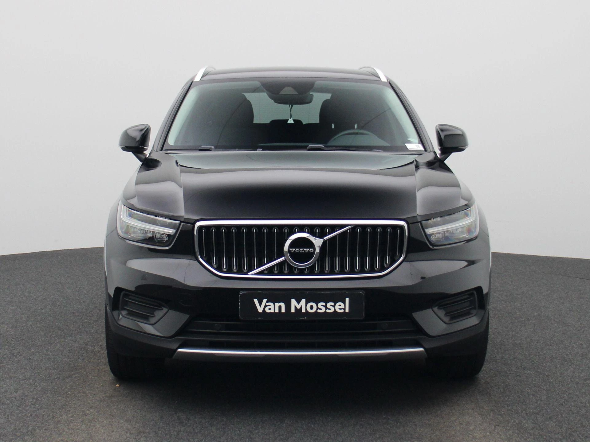 Volvo-XC40-image-4