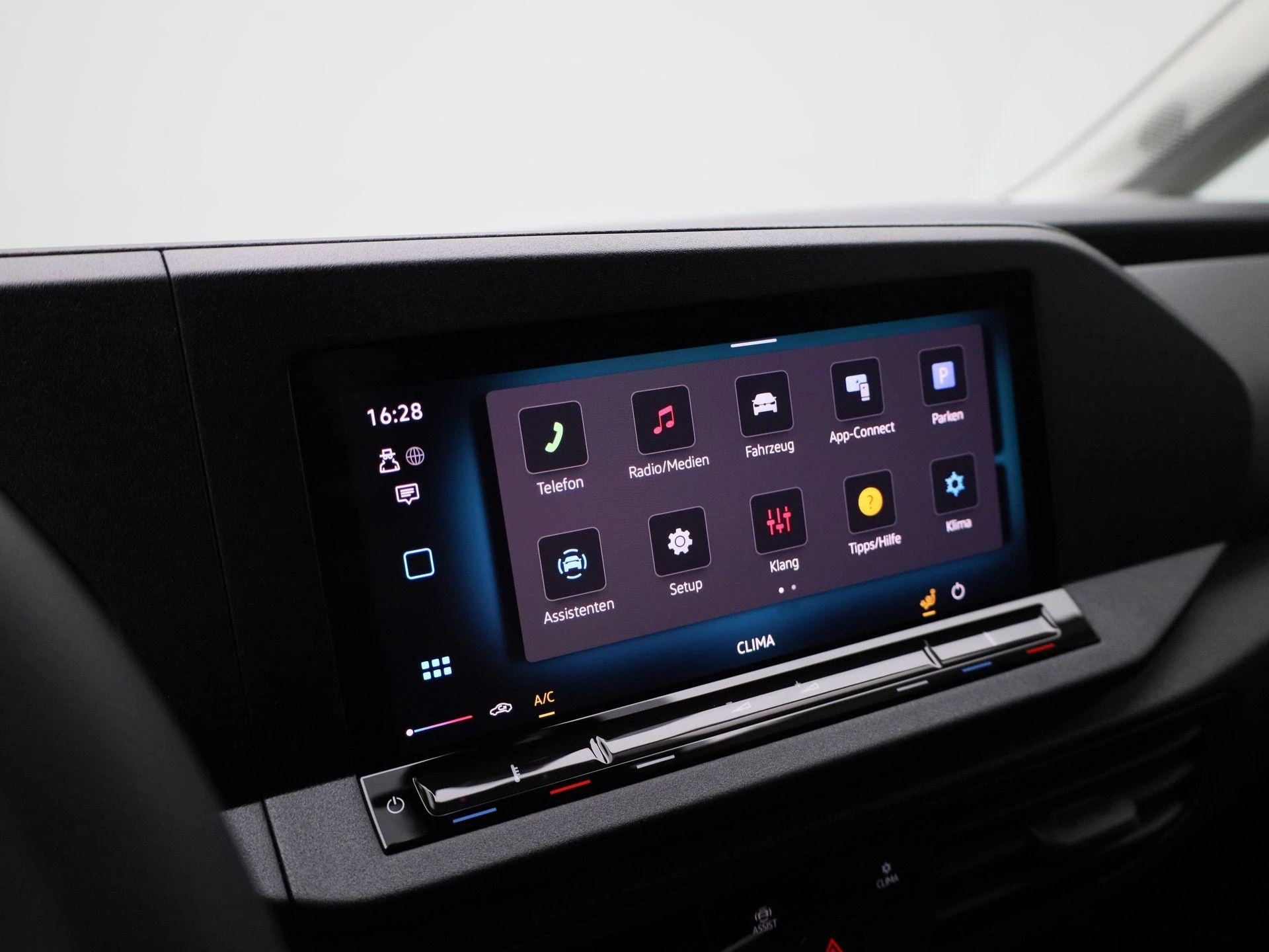 Volkswagen-Caddy-image-24