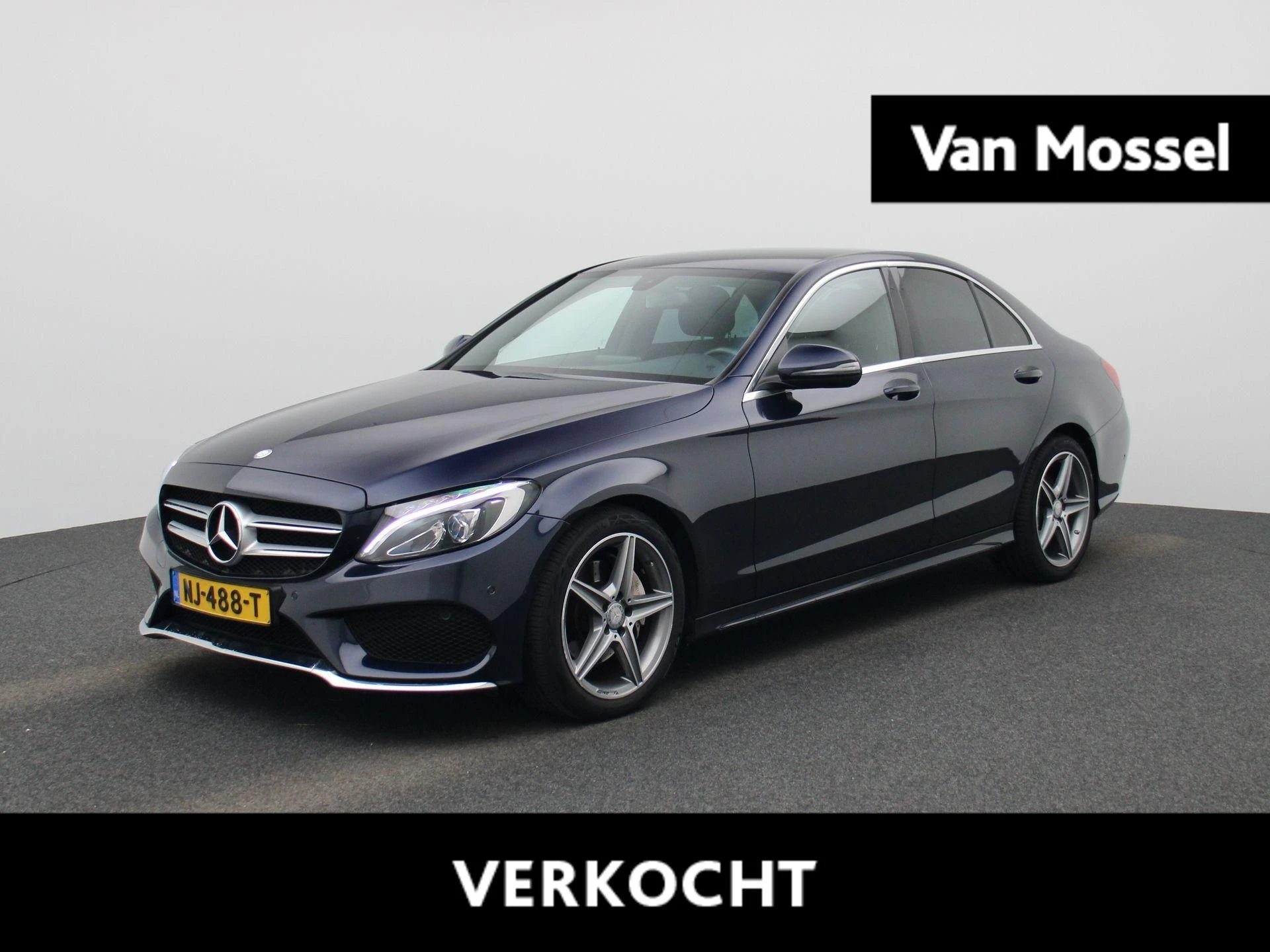 Mercedes-Benz-C-Klasse-image-0