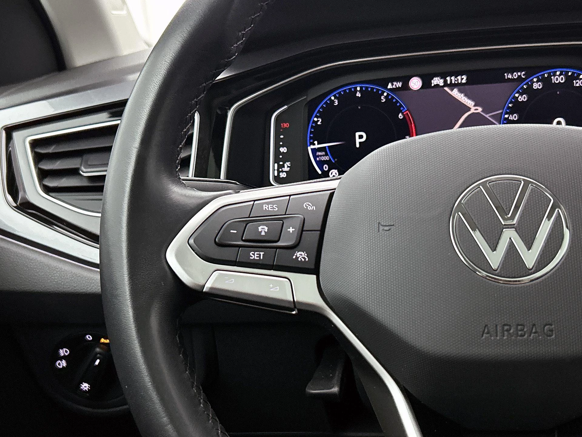 Volkswagen-Polo-image-5