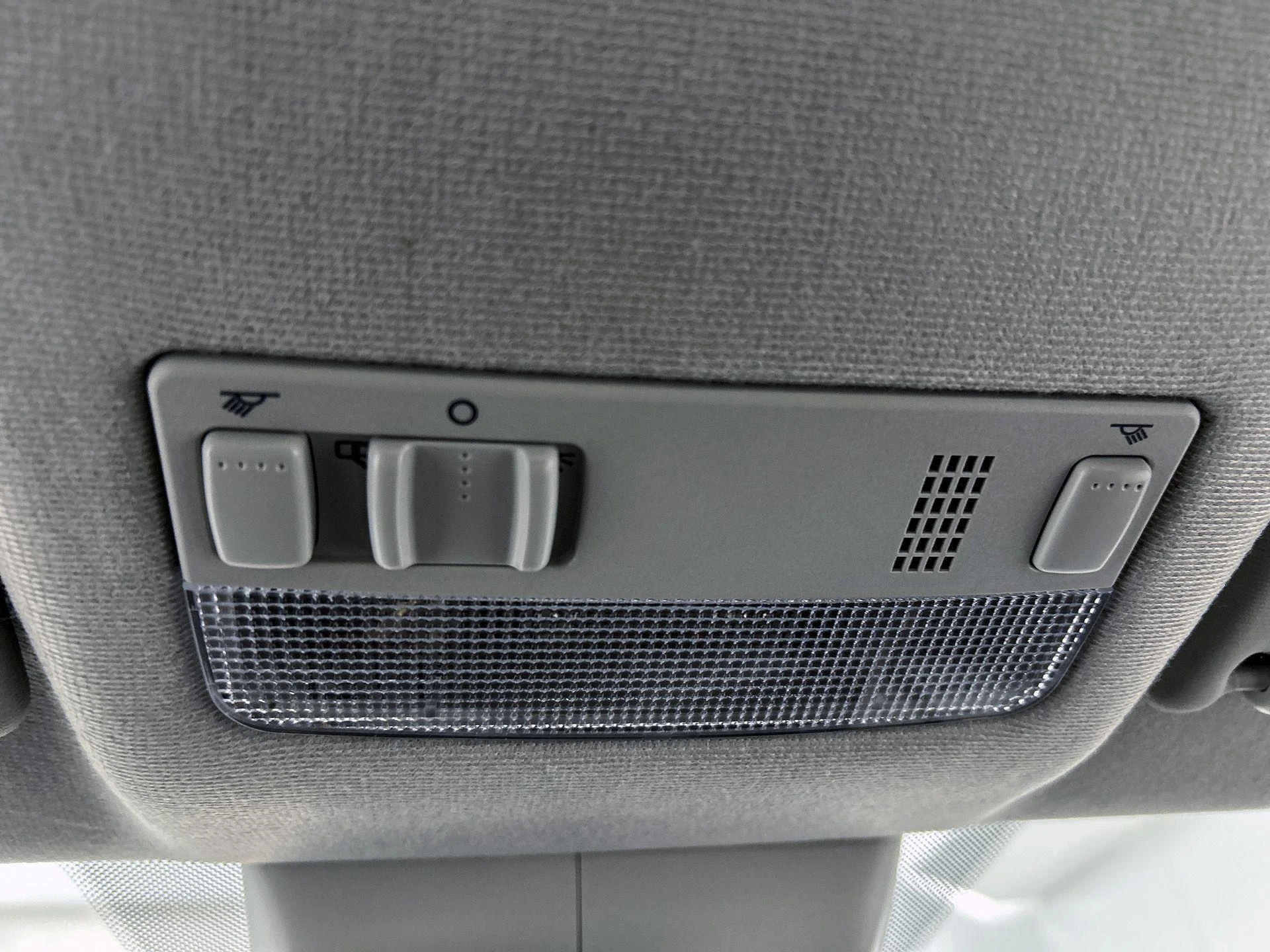 Volkswagen-up!-image-6