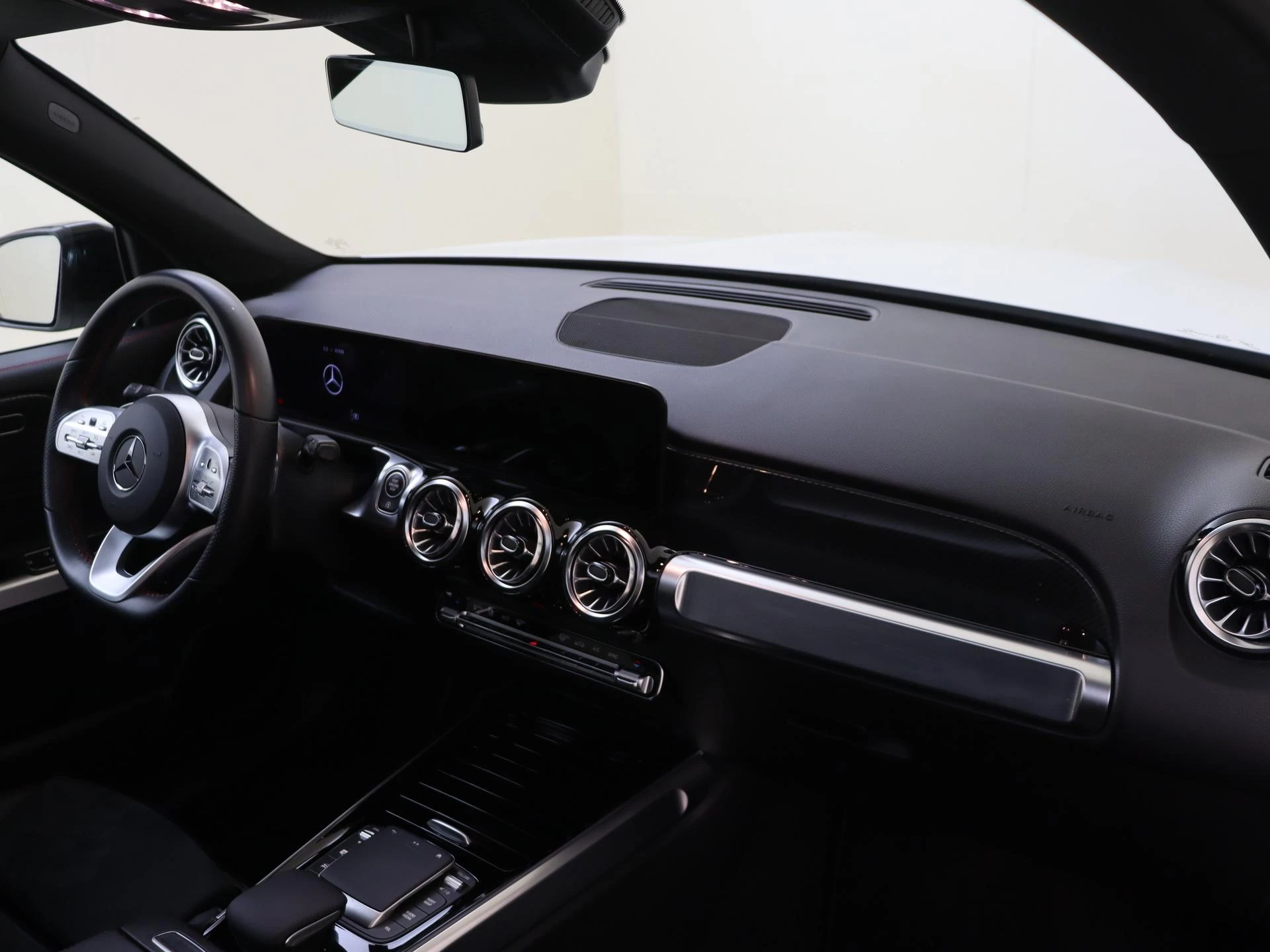 Mercedes-Benz GLB 200 Business Solution AMG