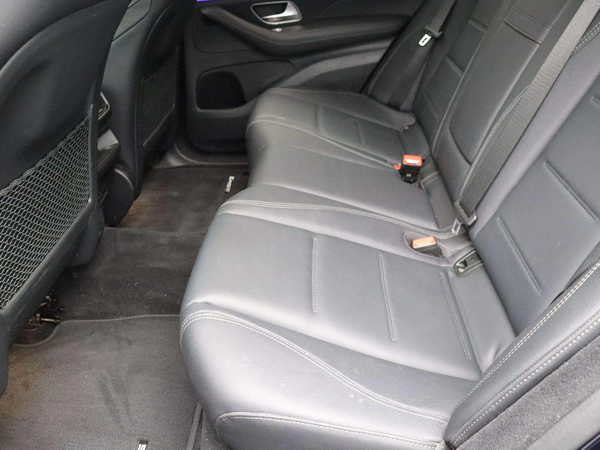 Mercedes-Benz-GLE-image-15