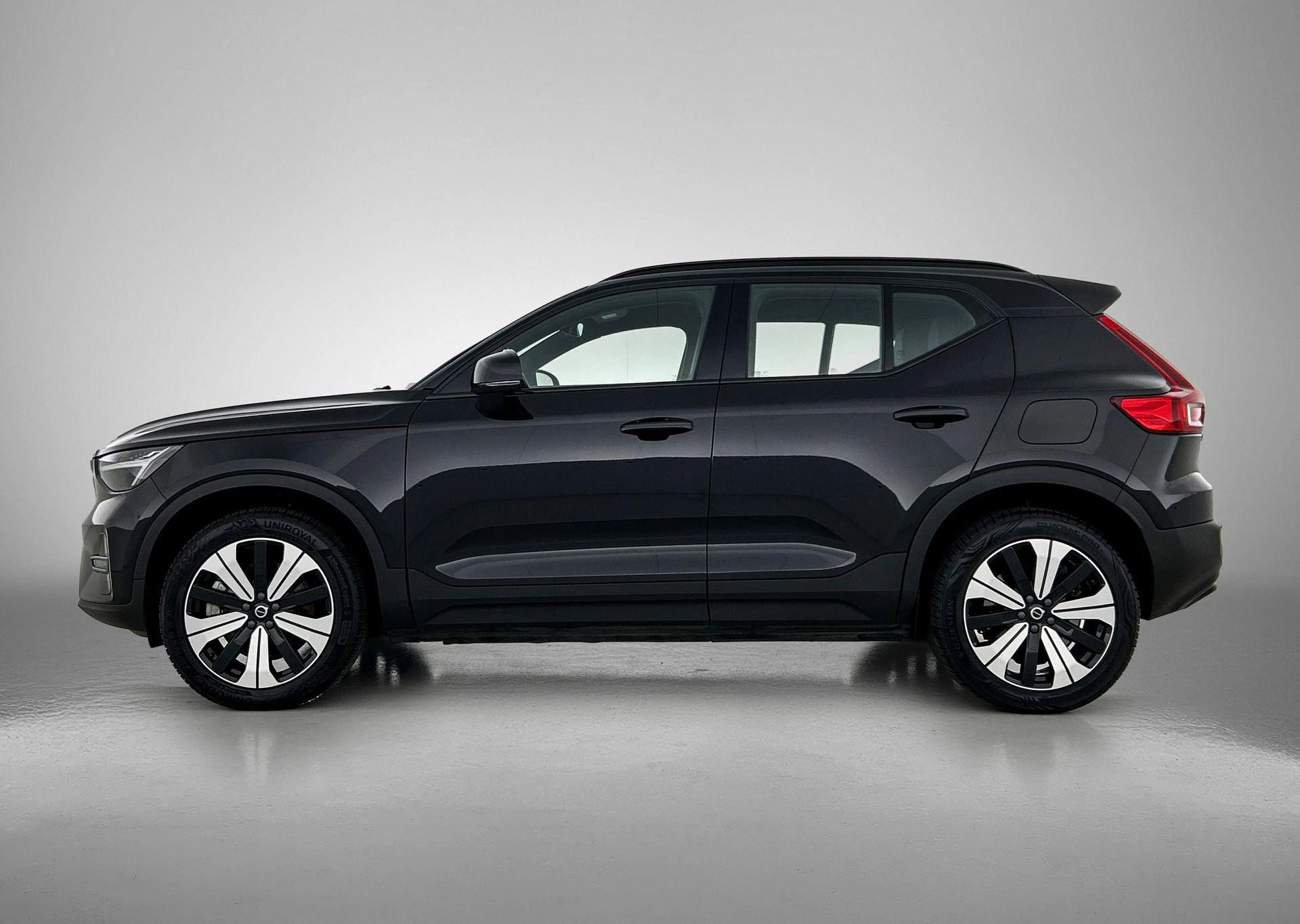 Volvo-XC40-image-1