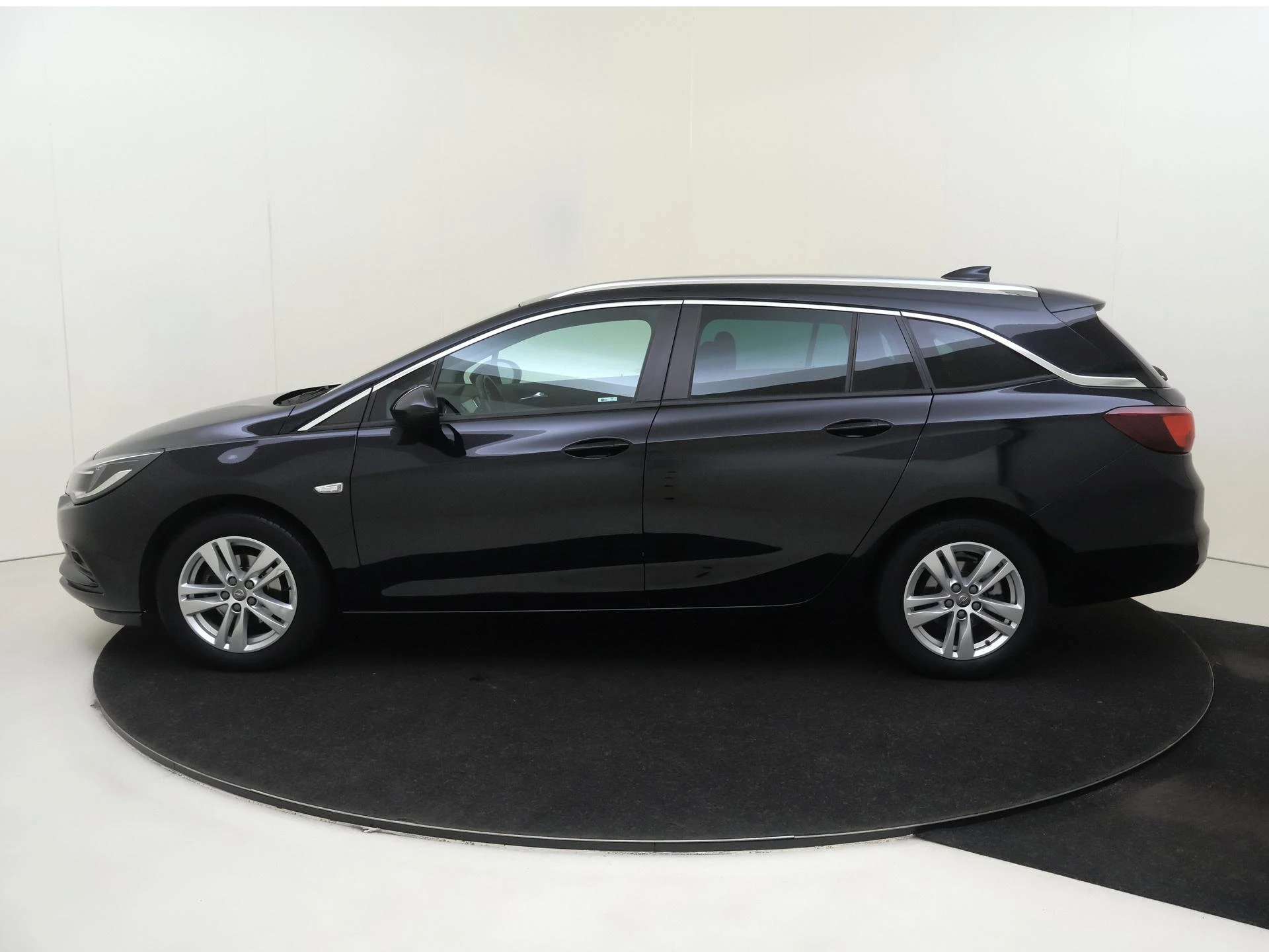 Opel Astra Sports Tourer 1.4 Online Edition