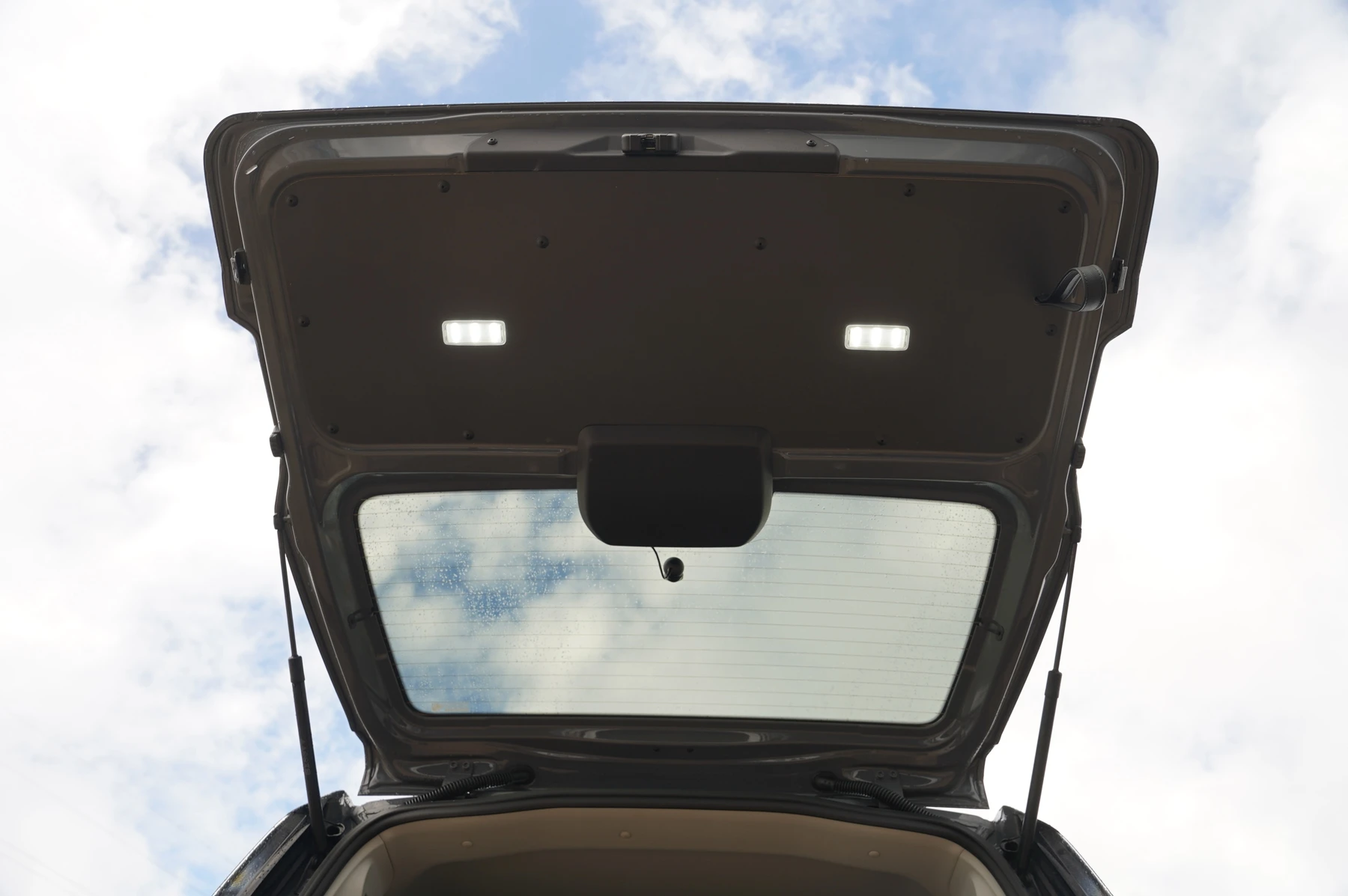 Volkswagen-Caddy-image-14