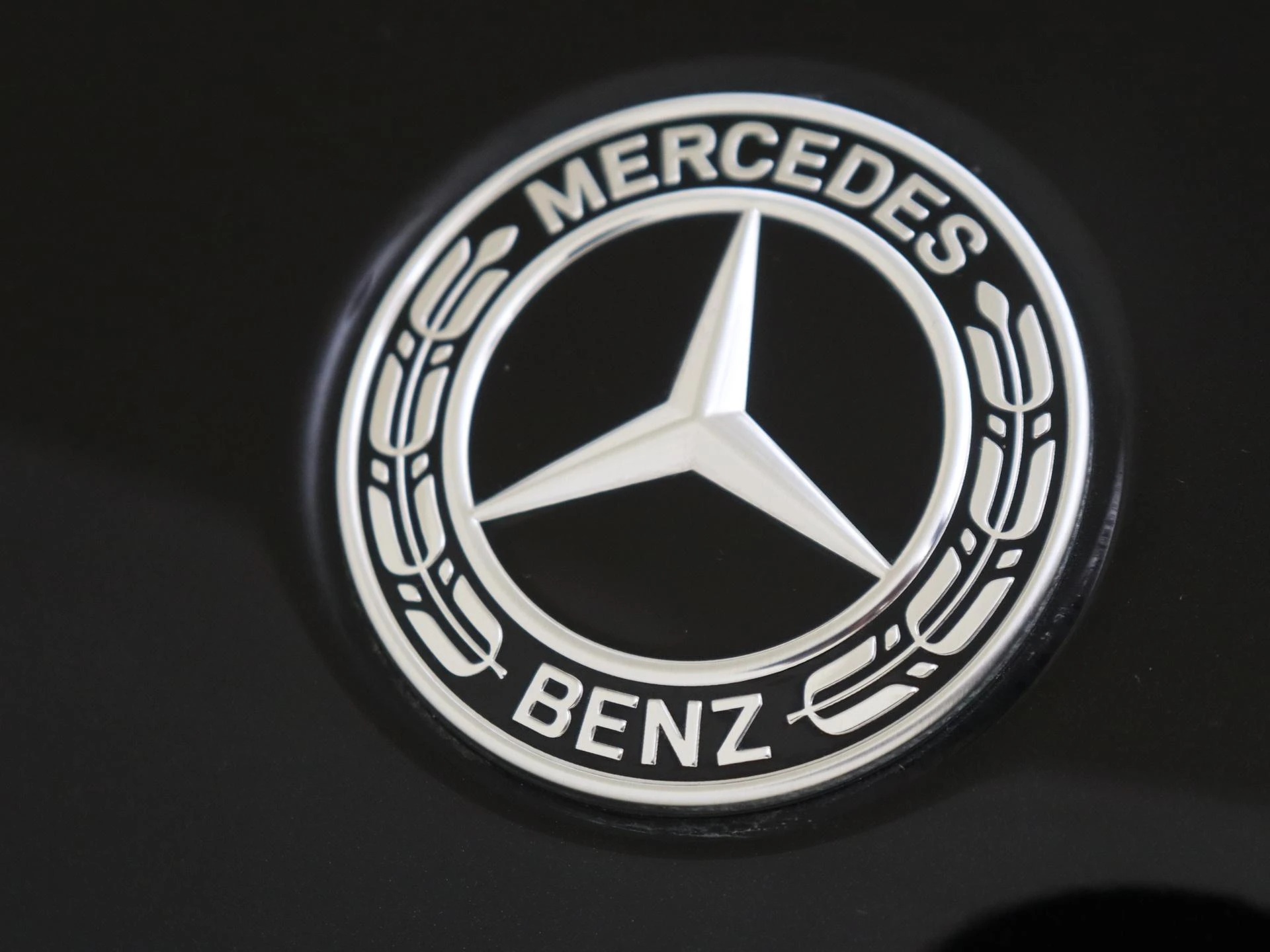Mercedes-Benz-GLE-image-29