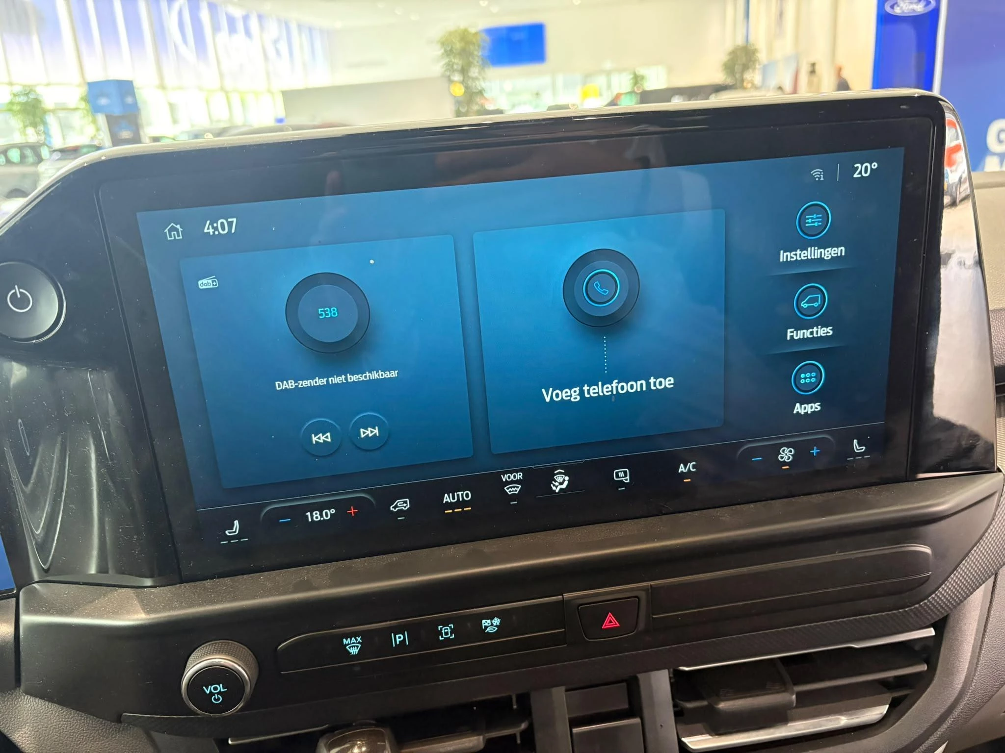 Ford E-Transit Cust. 320 L2H1 Limited 65 kWh