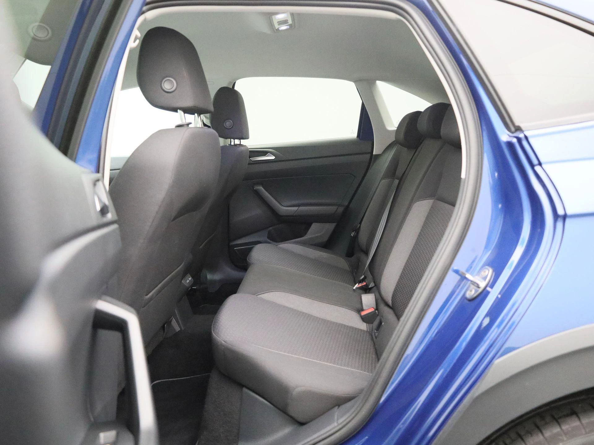 Volkswagen-Taigo-image-11