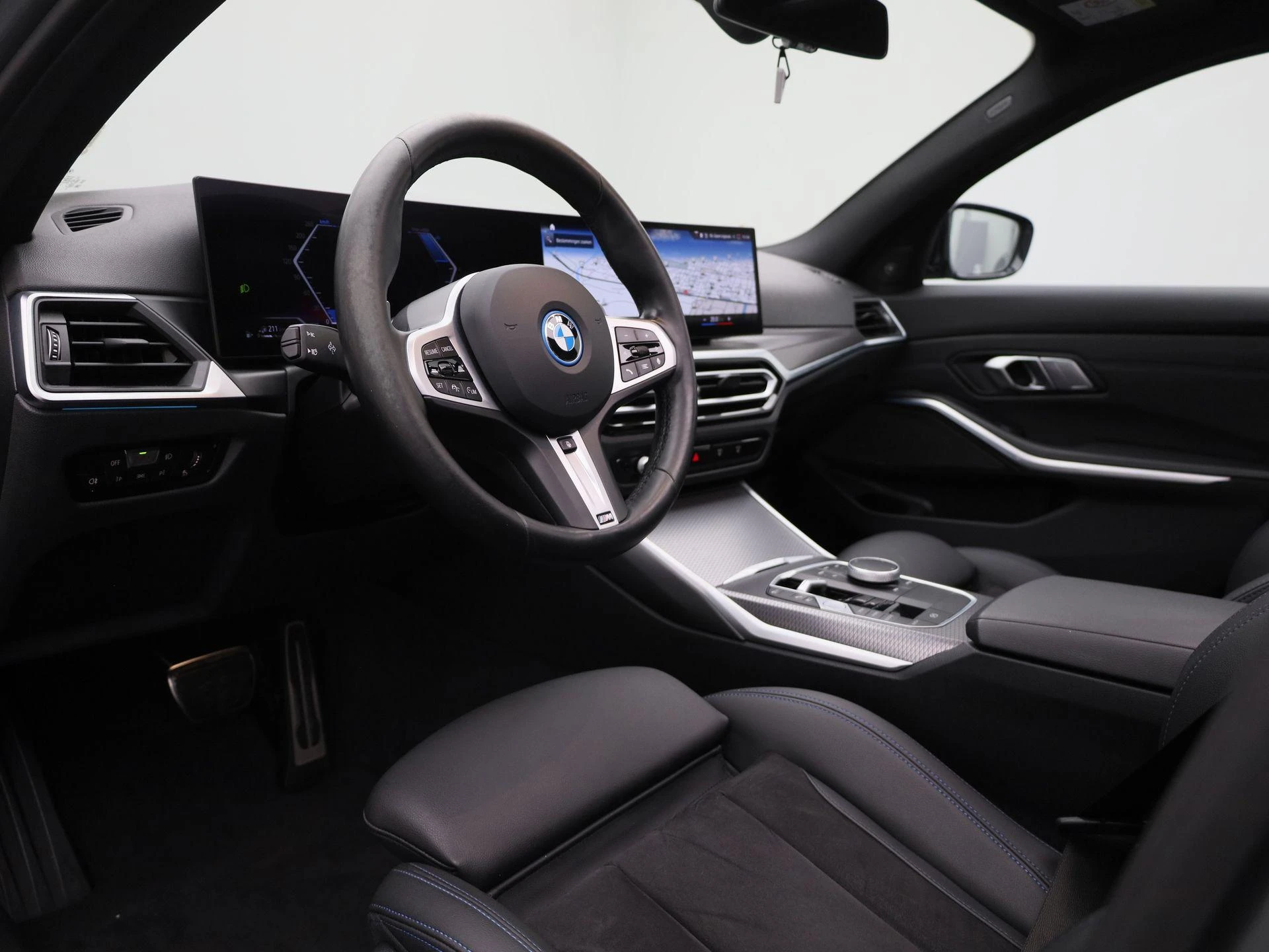 BMW-3 Serie-image-39