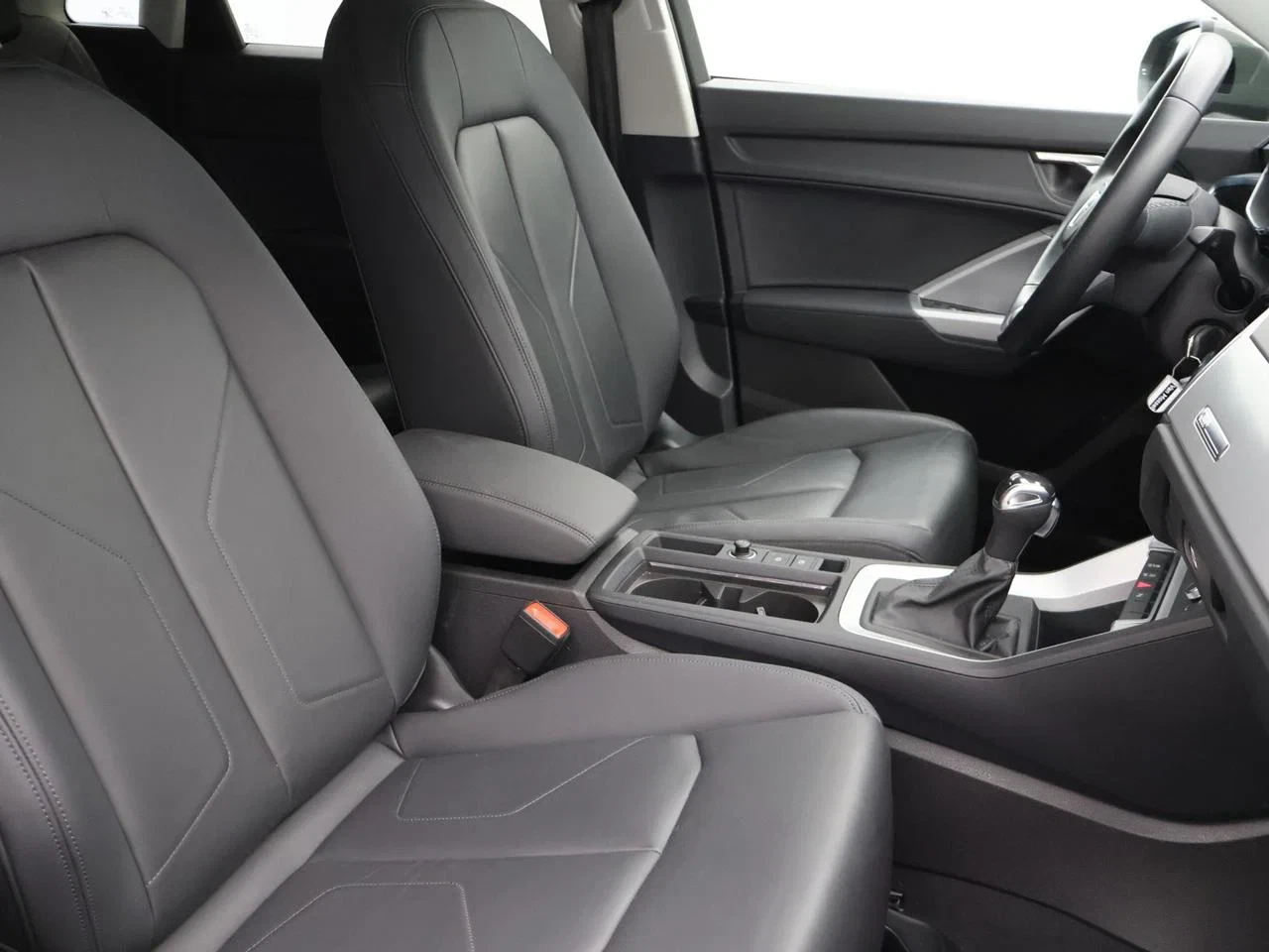 Audi-Q3-image-16