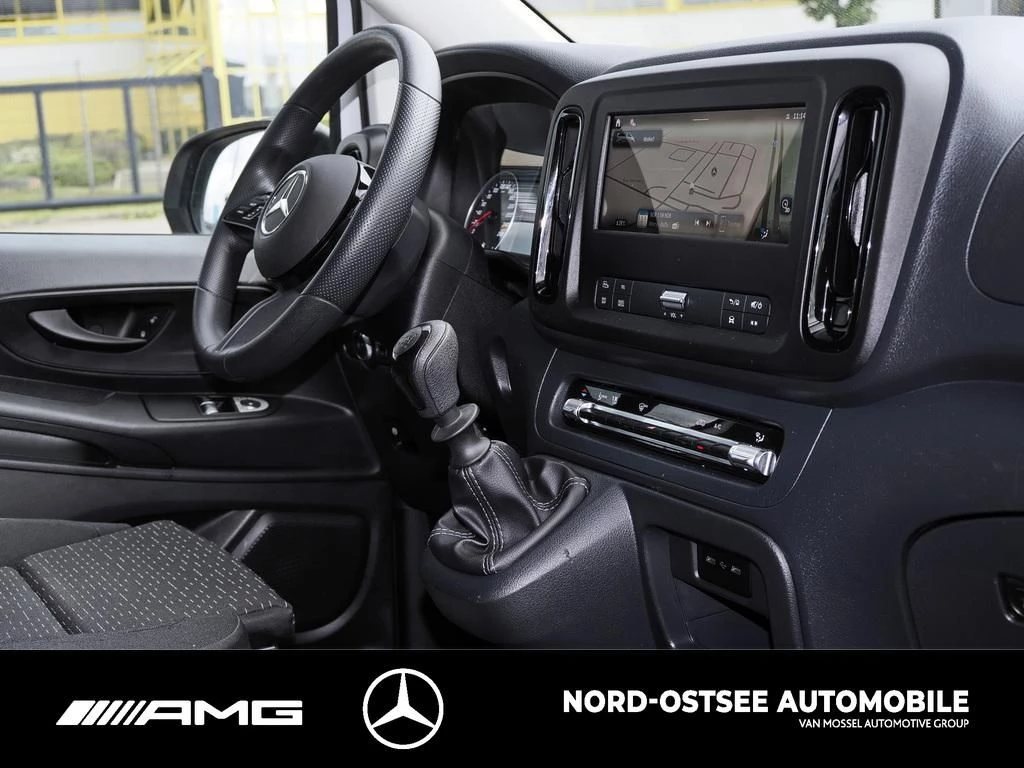 Mercedes-Benz-Vito-image-7