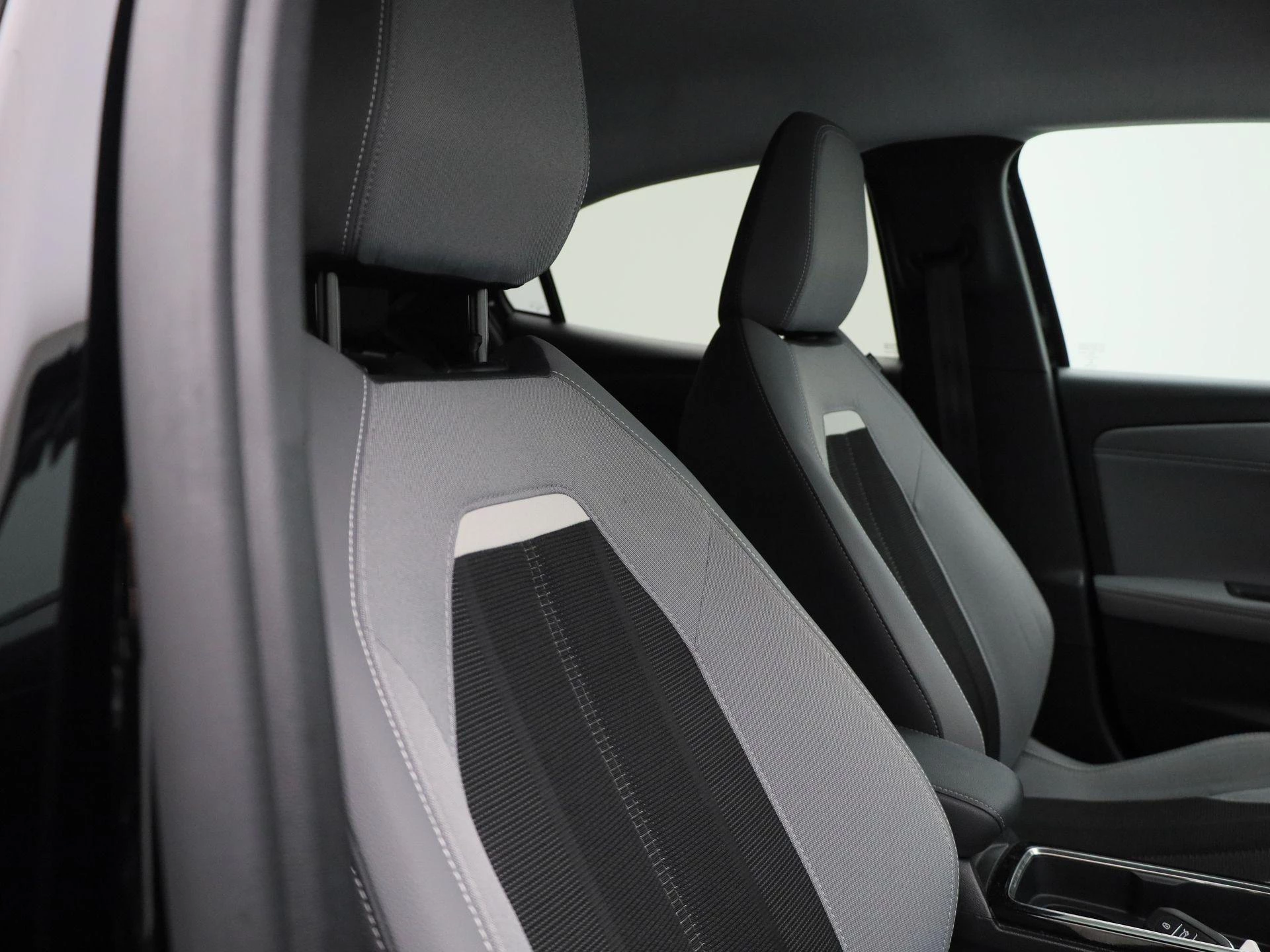 Opel Mokka-e BEV 50kWh e-Elegance