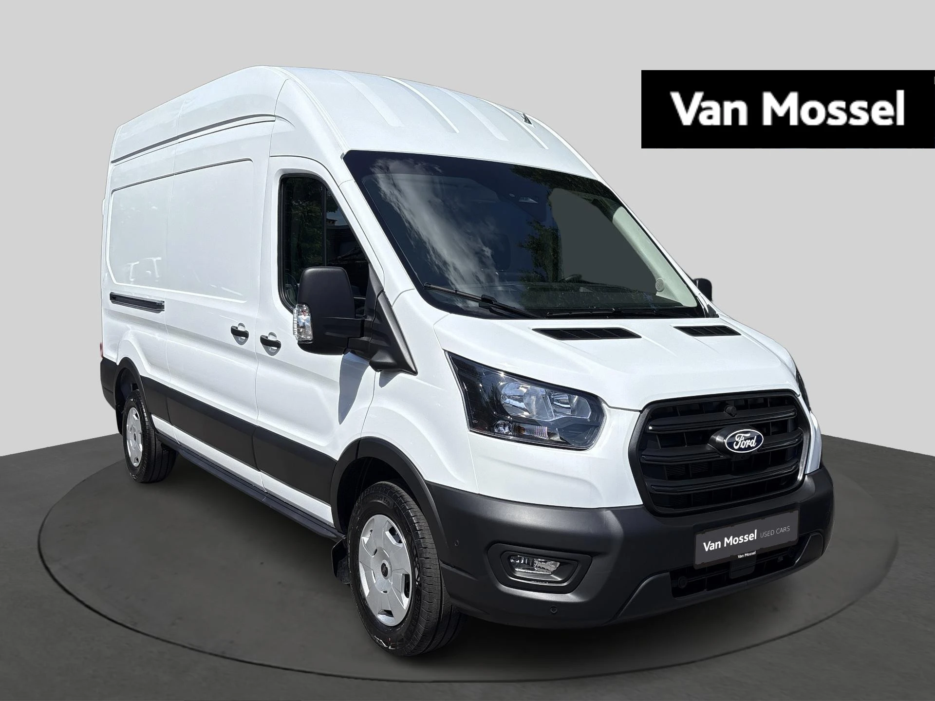 Ford-Transit-image-0