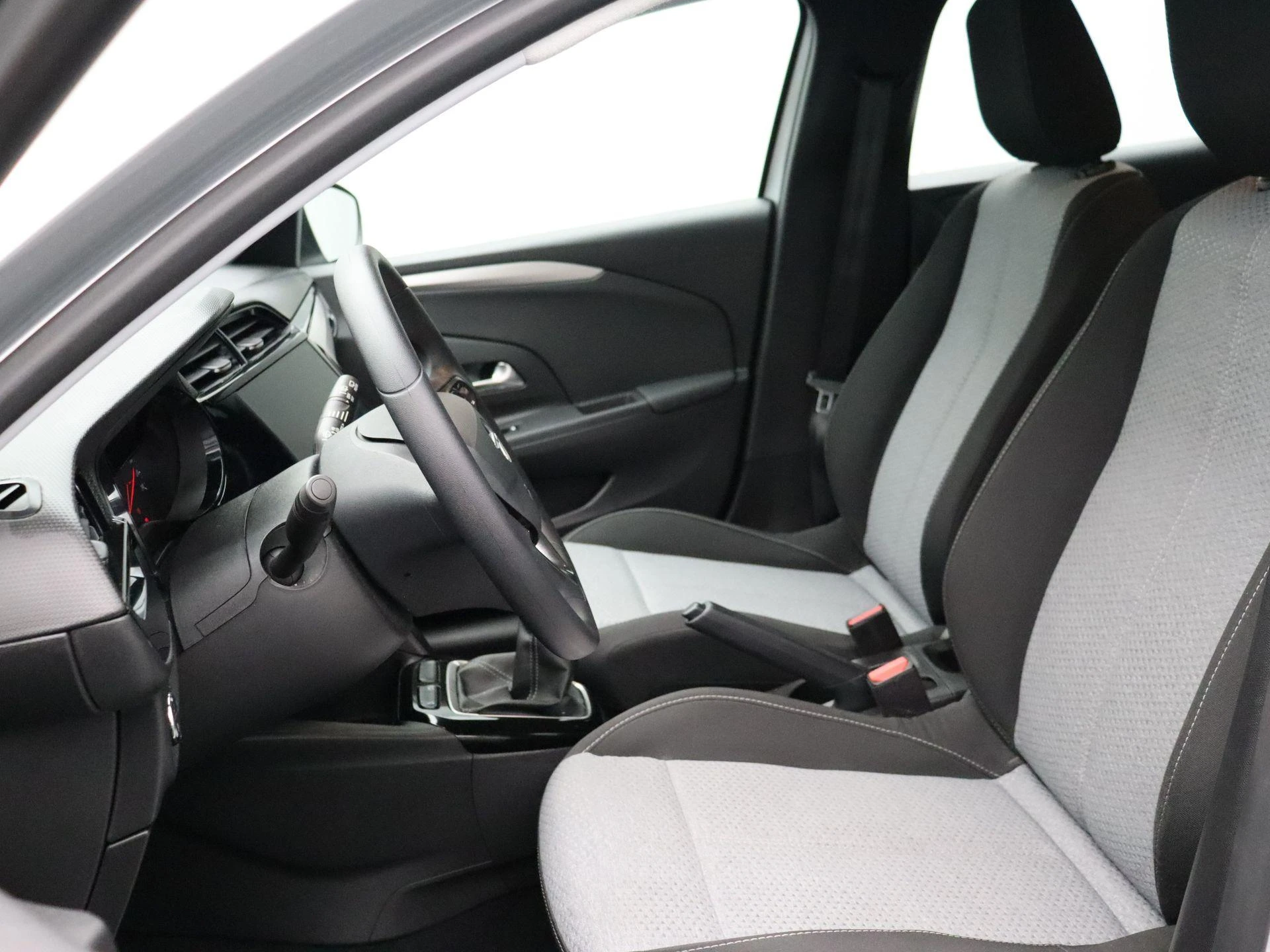 Opel-Corsa-image-10
