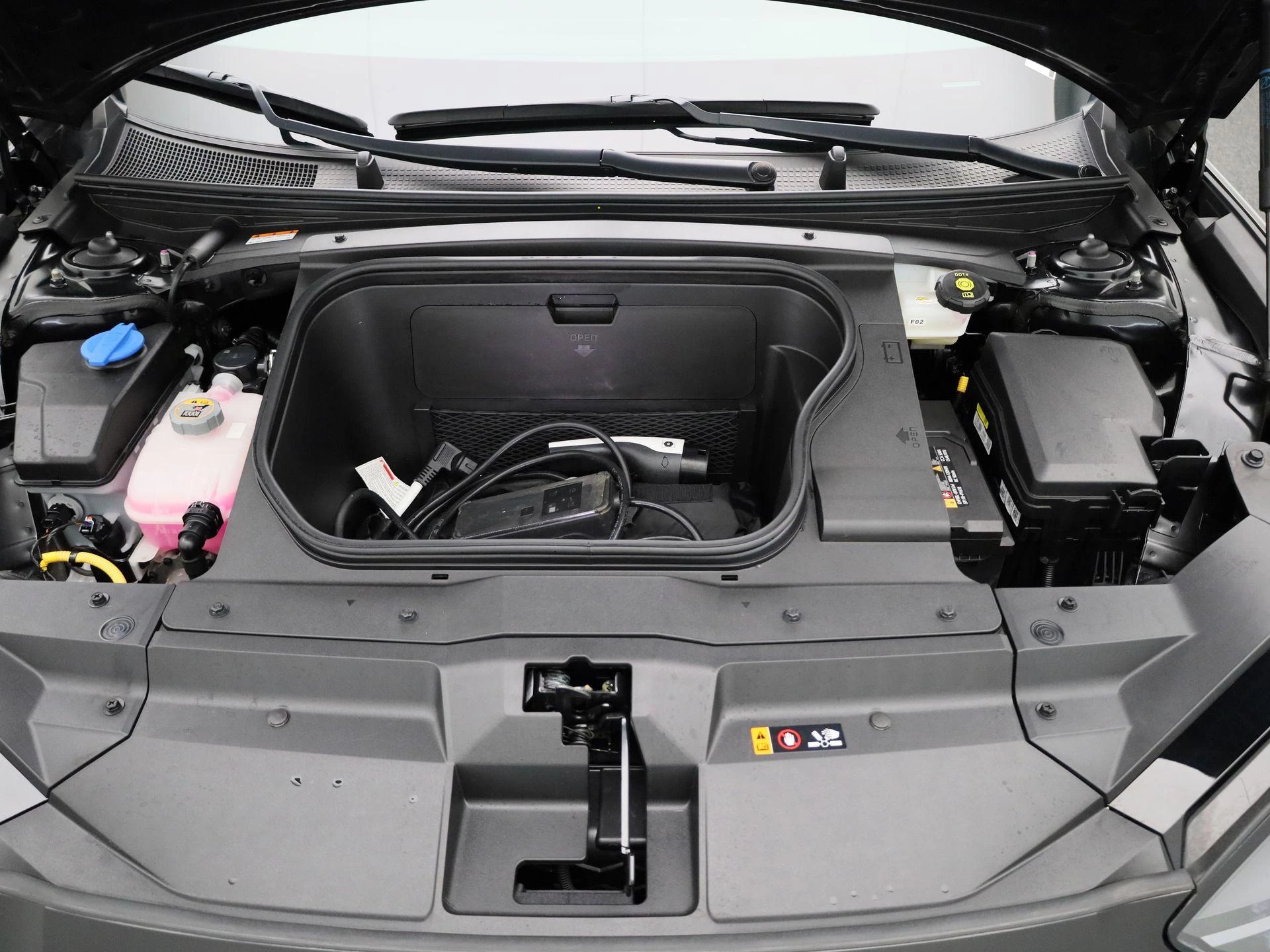 Hyundai IONIQ 6 77,4 kWh Core Plus