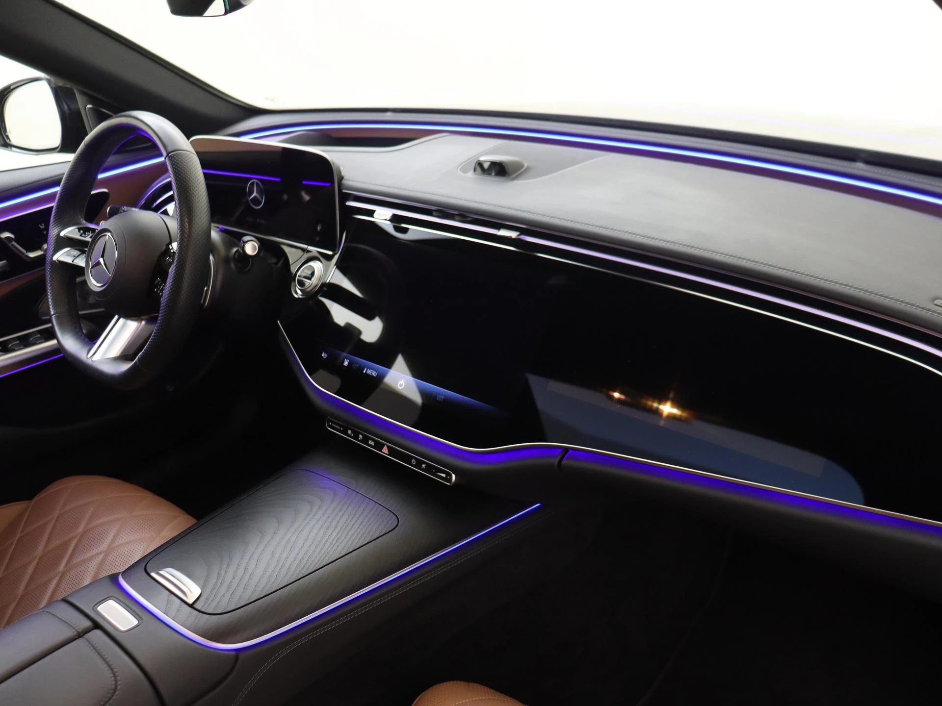 Mercedes-Benz-E-Klasse-image-3