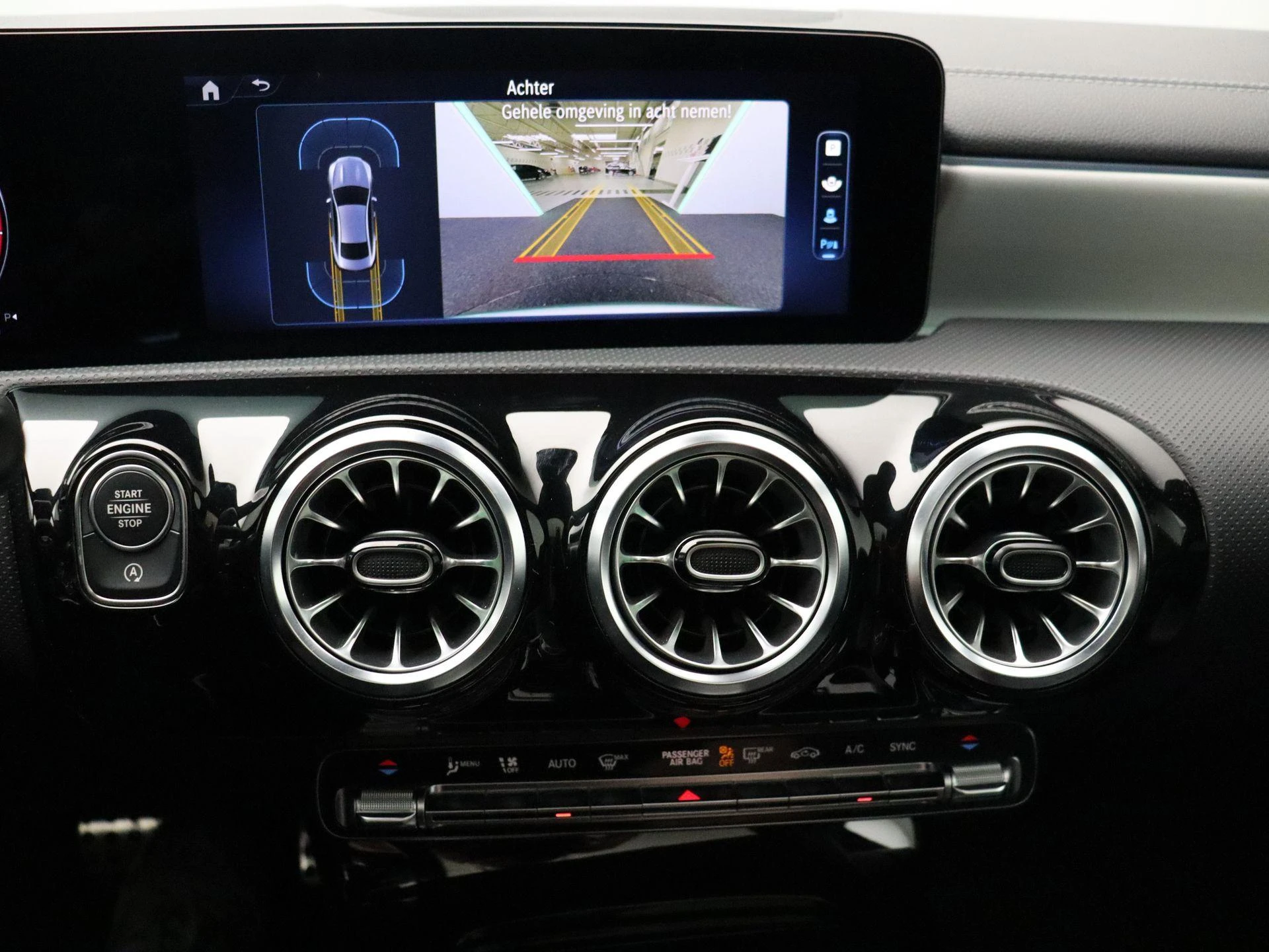 Mercedes-Benz-CLA-image-17