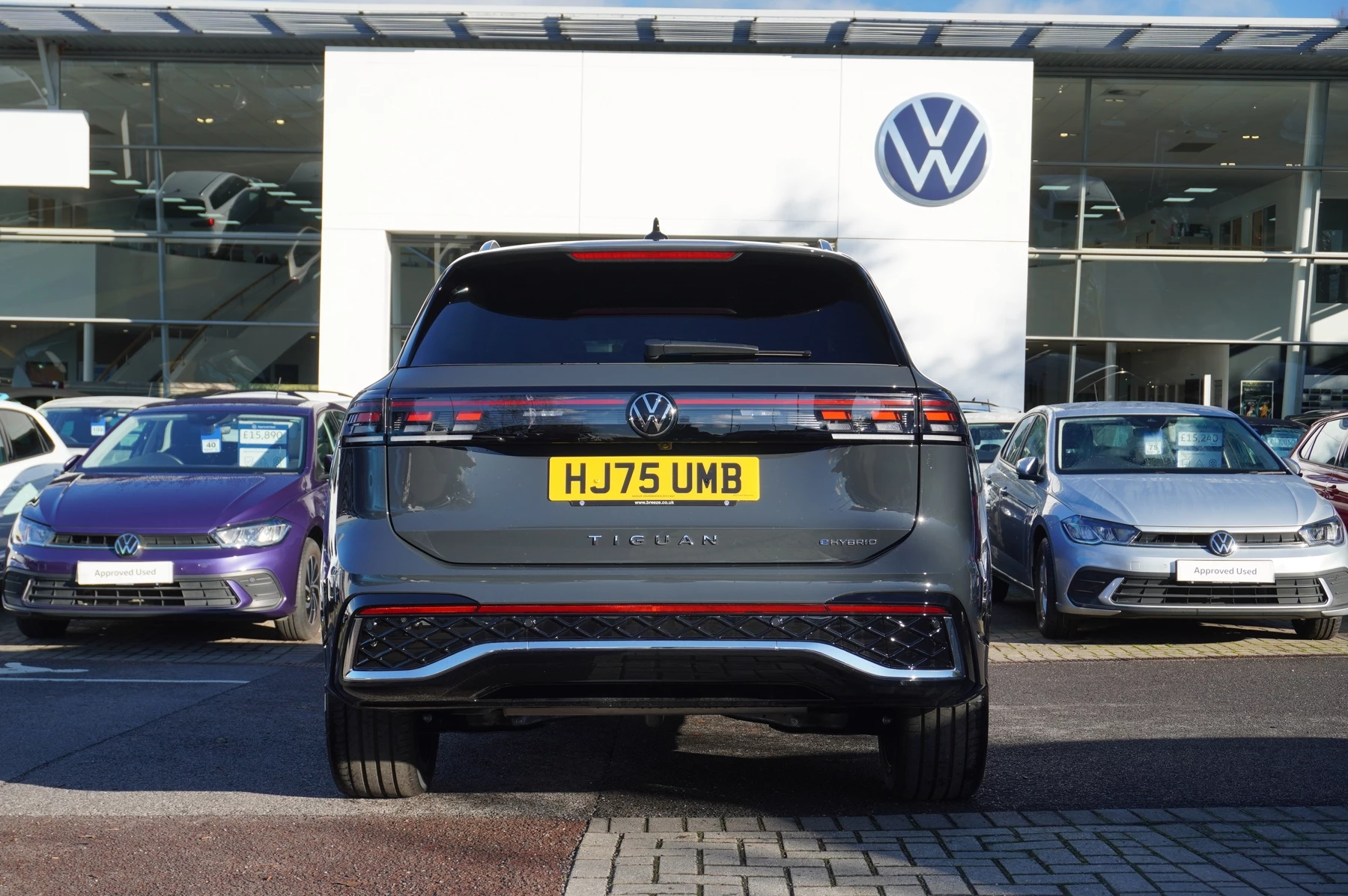 Volkswagen-Tiguan-image-13