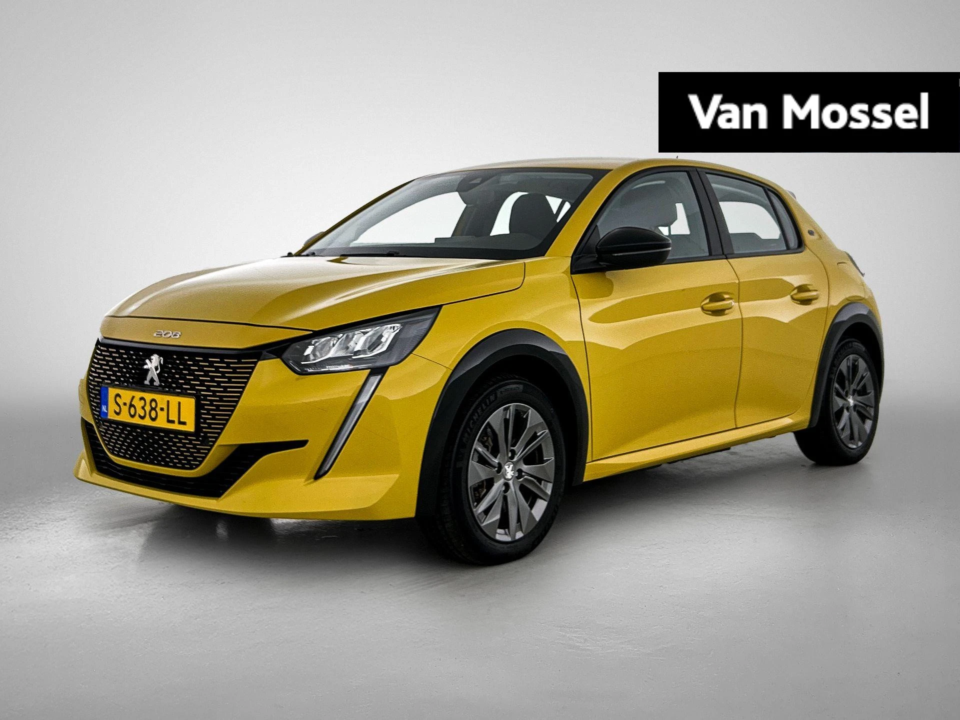 Peugeot-e-208-image-0
