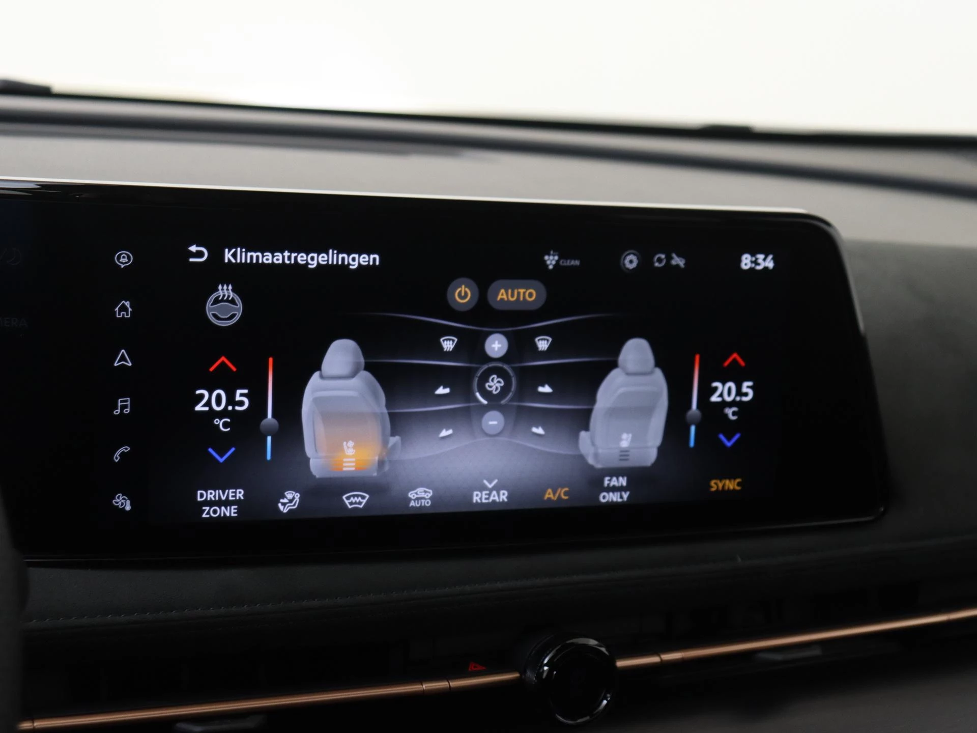 Nissan ARIYA 63kWh Batterij 217 1AT Evolve + 20" lichtmetalen velgen + 22 kW ingebouwde lader