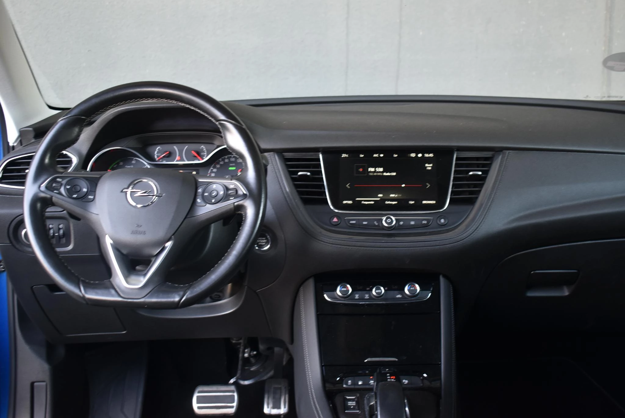 Opel Grandland X 1.6 Turbo Hybrid4 Business Executive