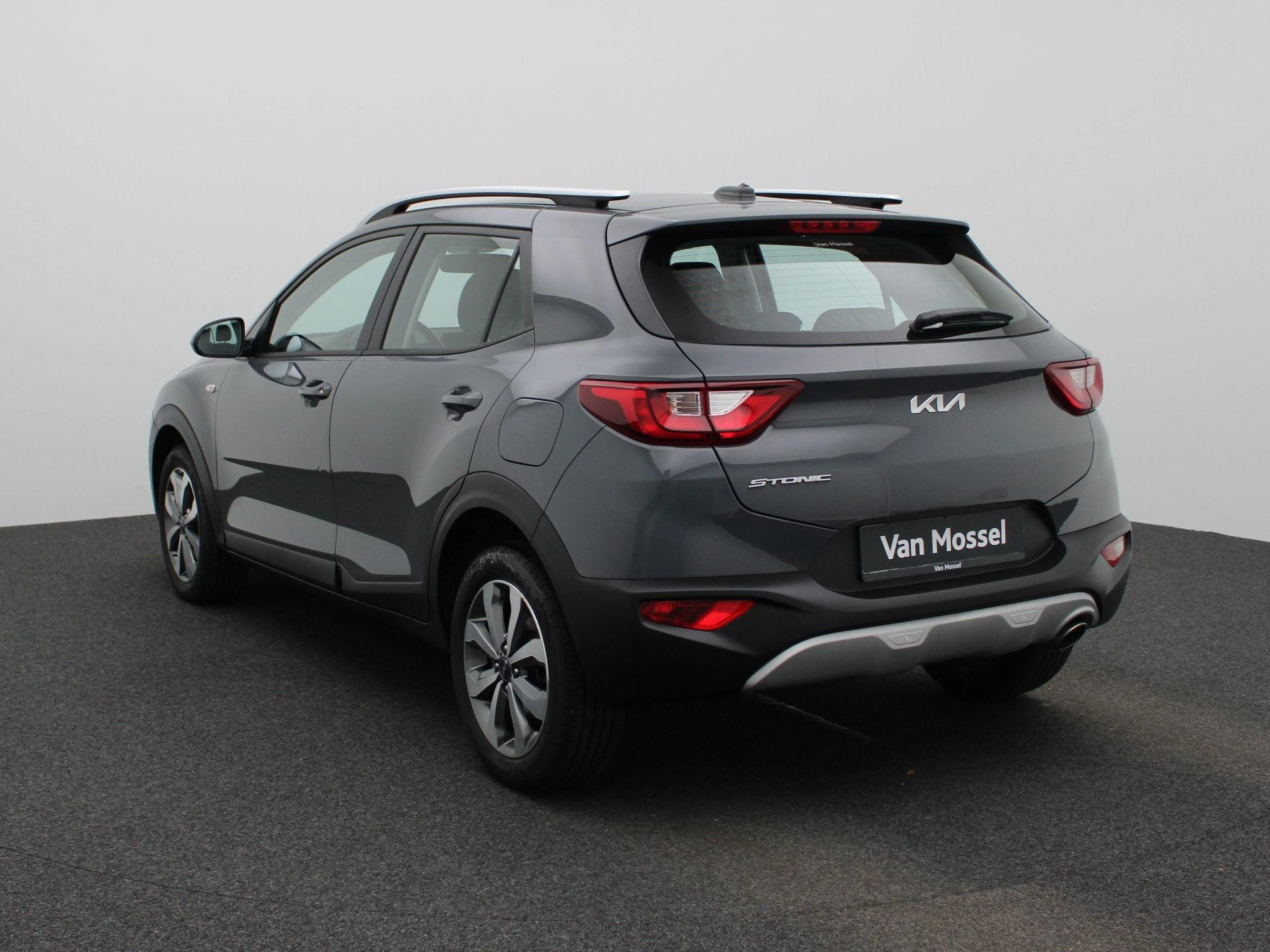 Kia-Stonic-image-1