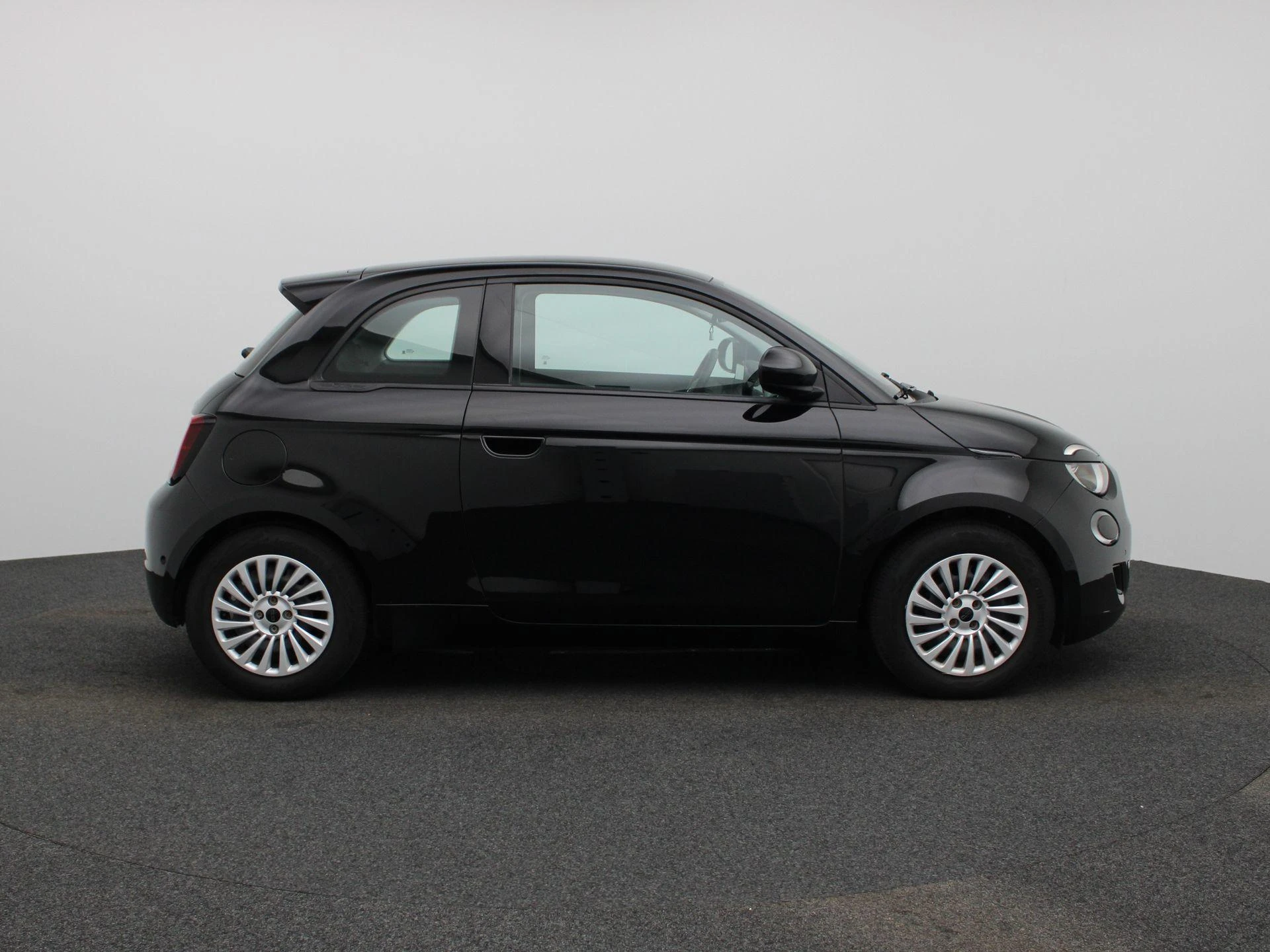 Fiat-500e-image-6