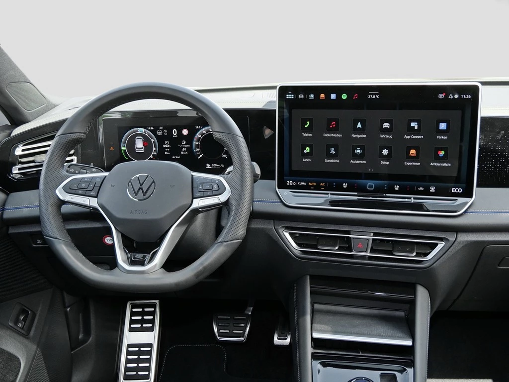 Volkswagen-Tiguan-image-11