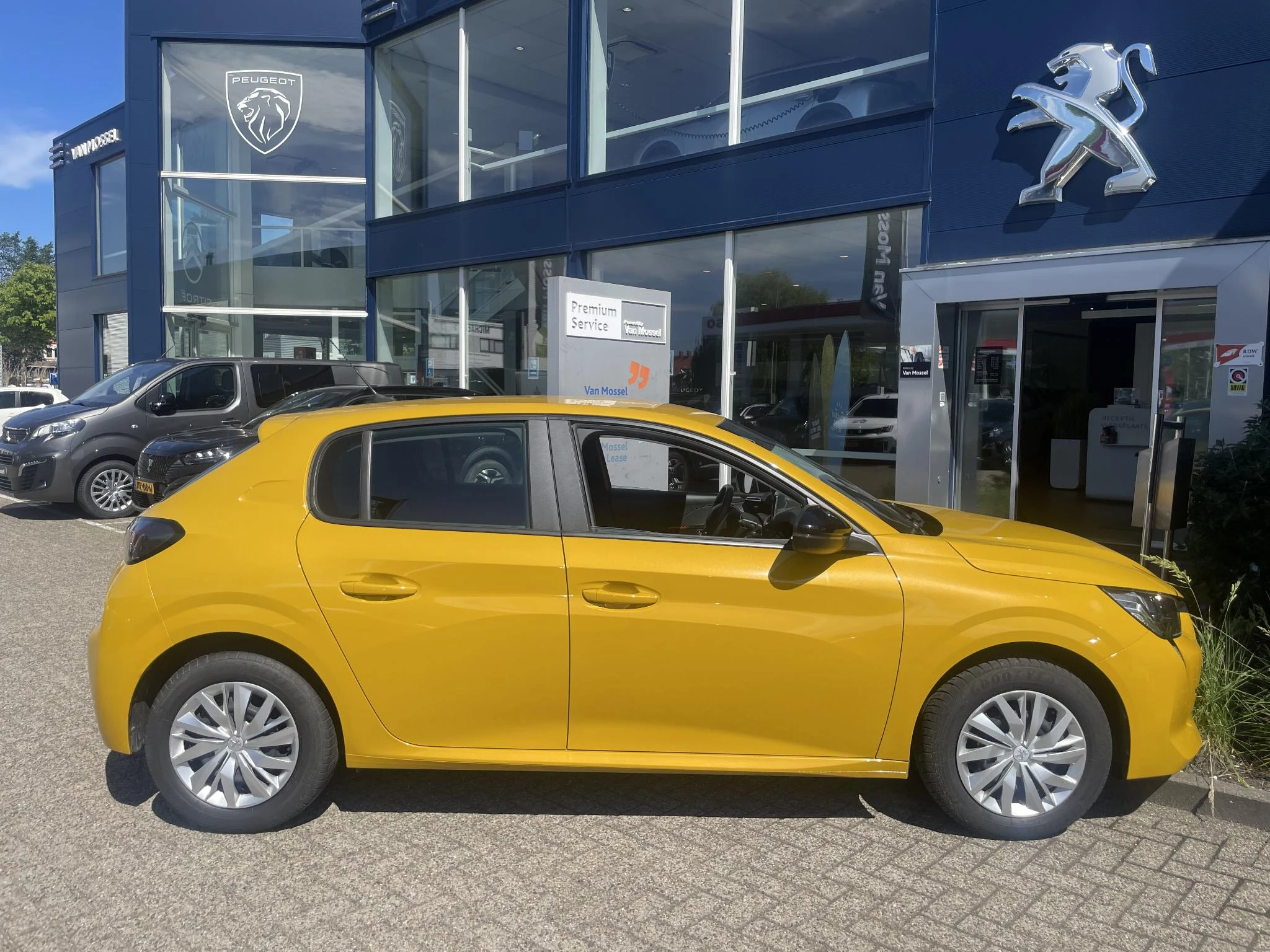 Peugeot-208-image-7