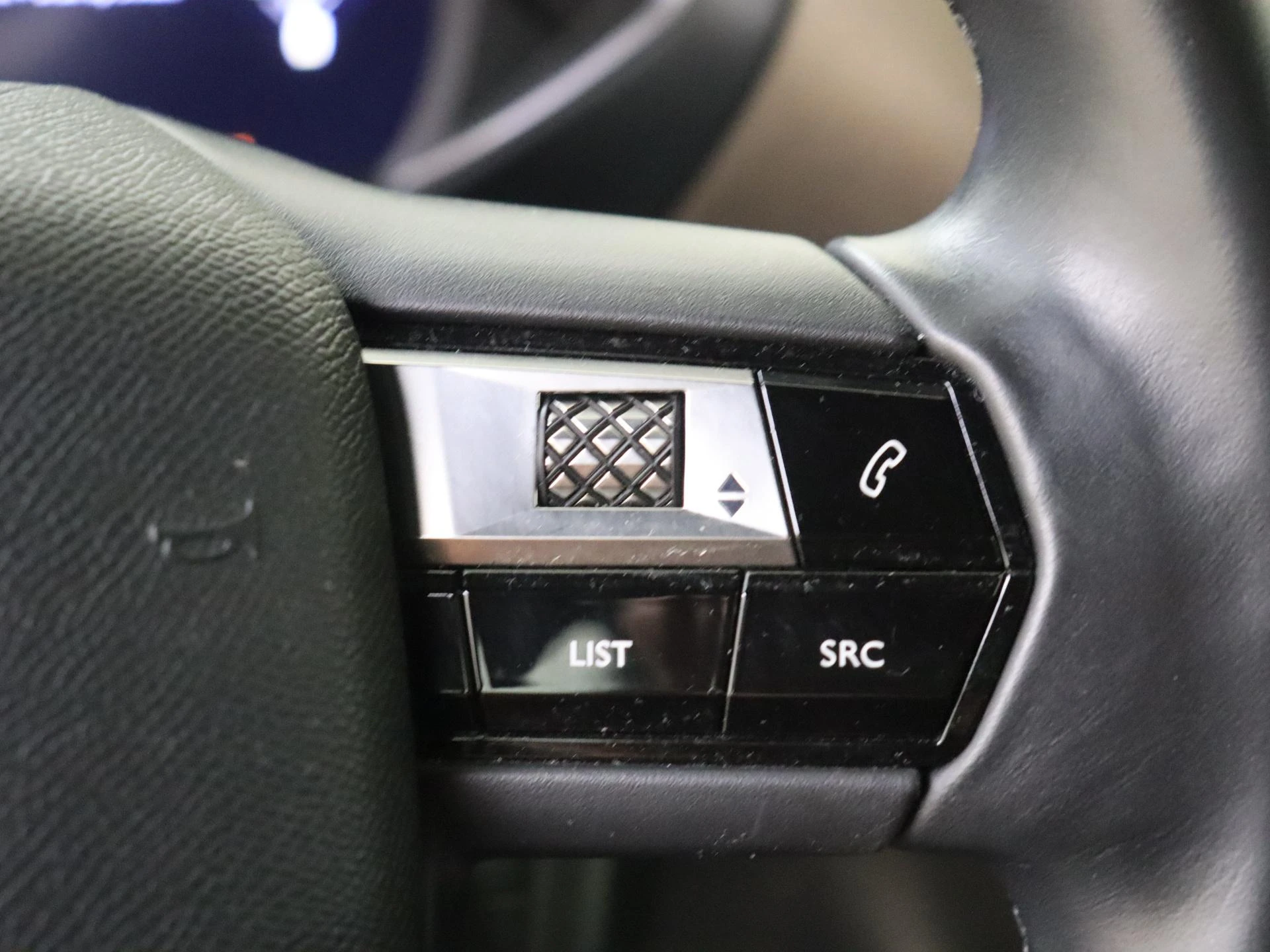 DS-DS 3-image-12