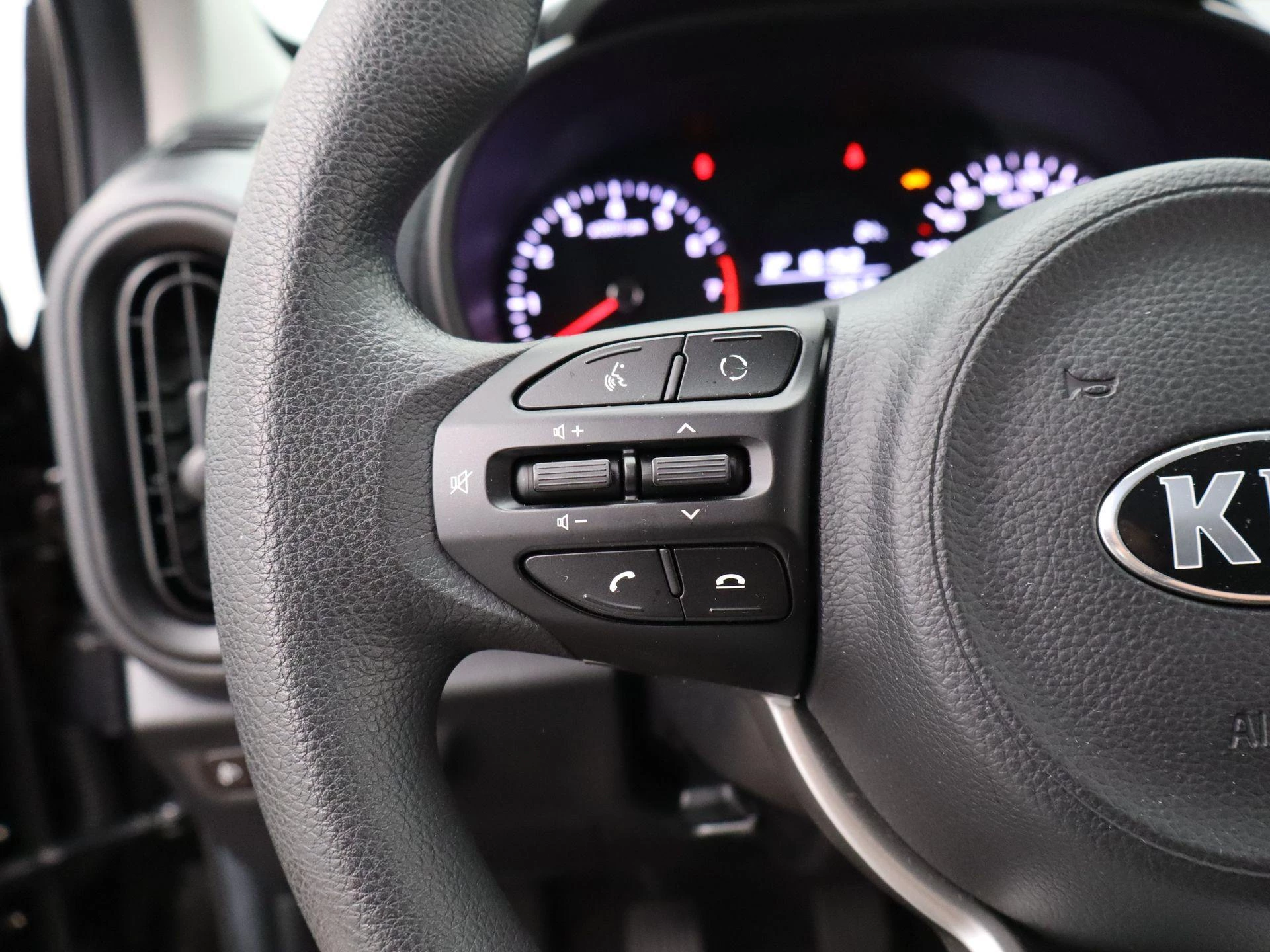 Kia-Picanto-image-19