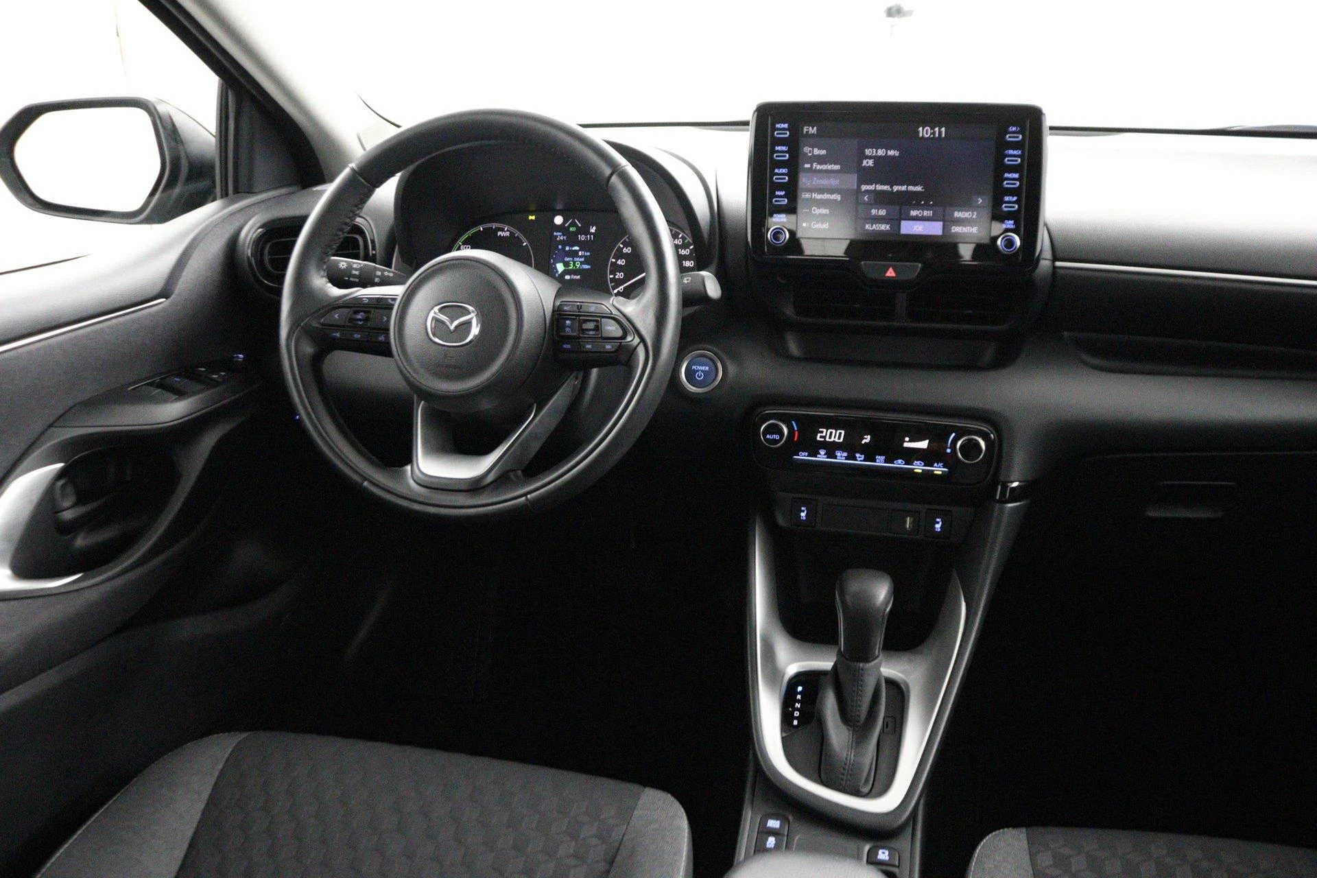 Mazda-2 Hybrid-image-54