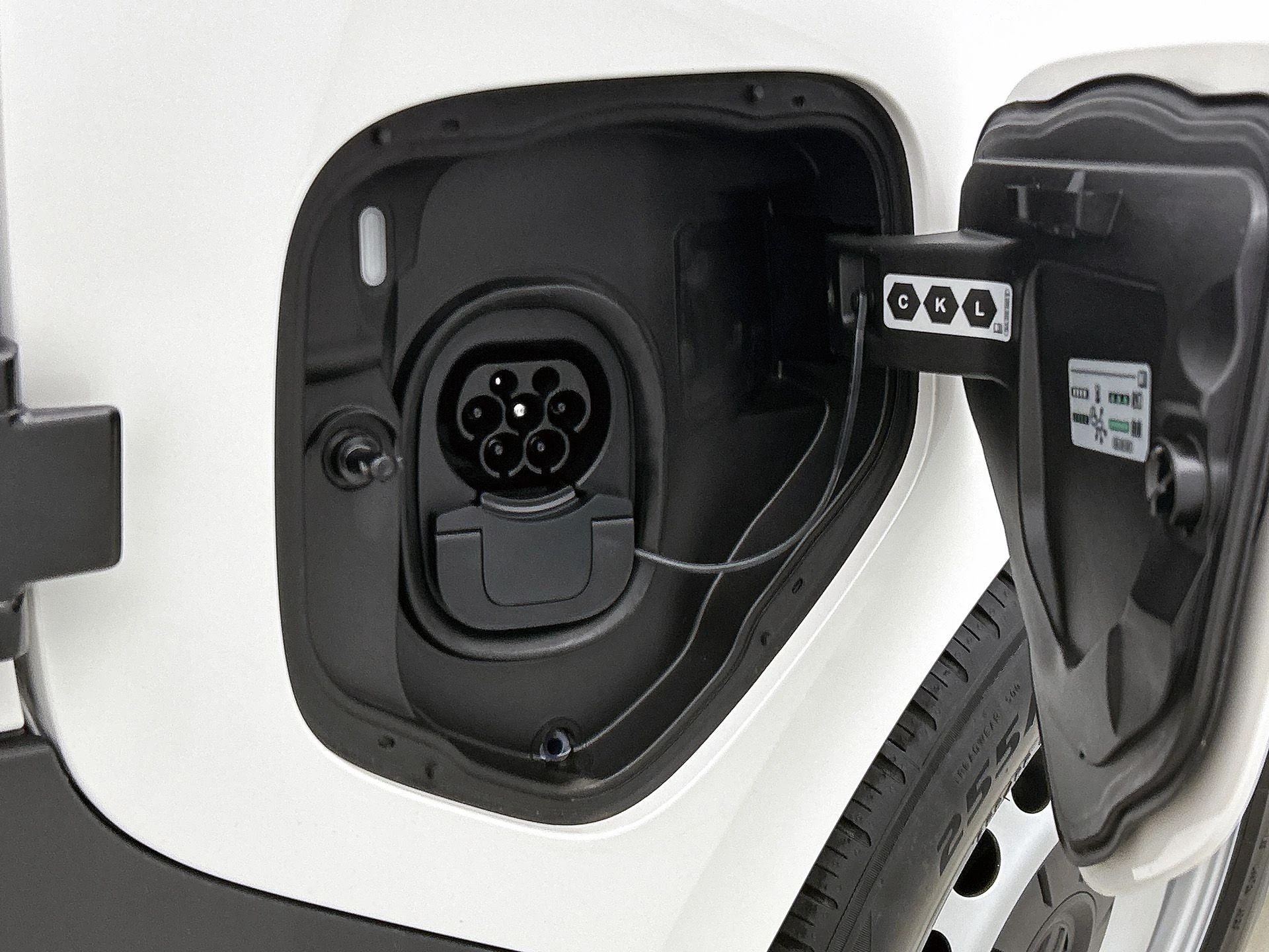 Volkswagen-ID. Buzz Cargo-image-14