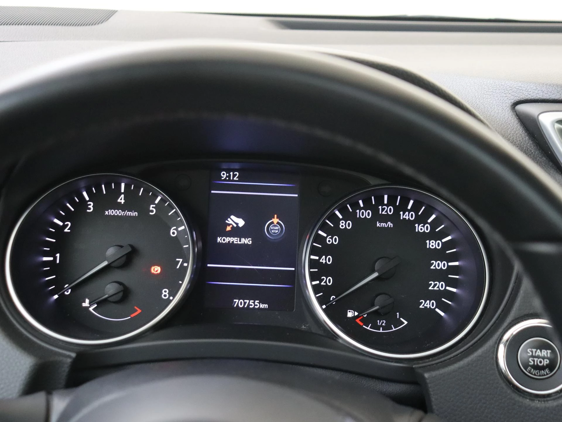 Nissan-QASHQAI-image-11