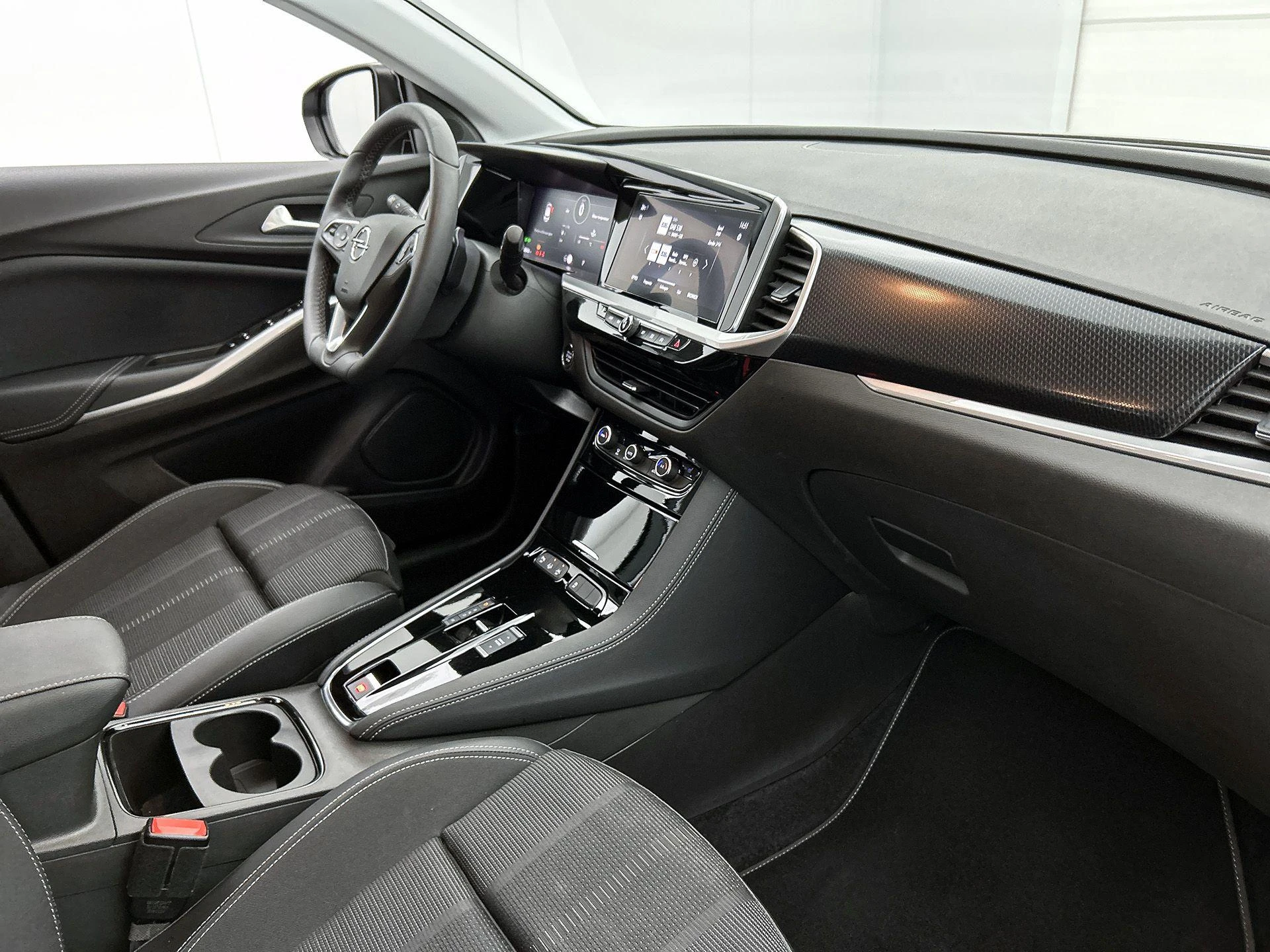 Opel-Grandland-image-19