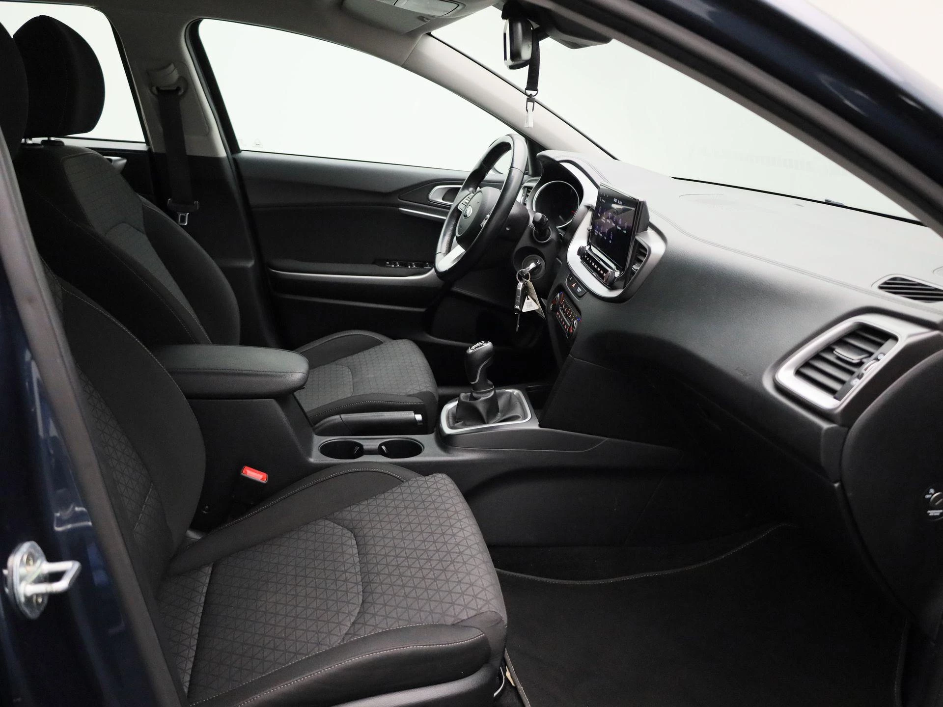 Kia-Ceed Sportswagon-image-28