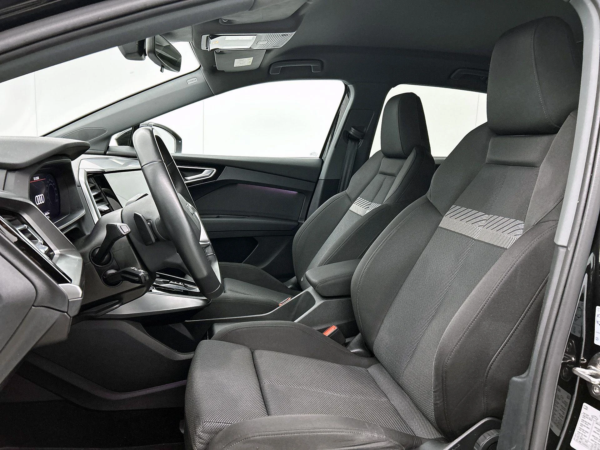 Audi-Q4 e-tron-image-32