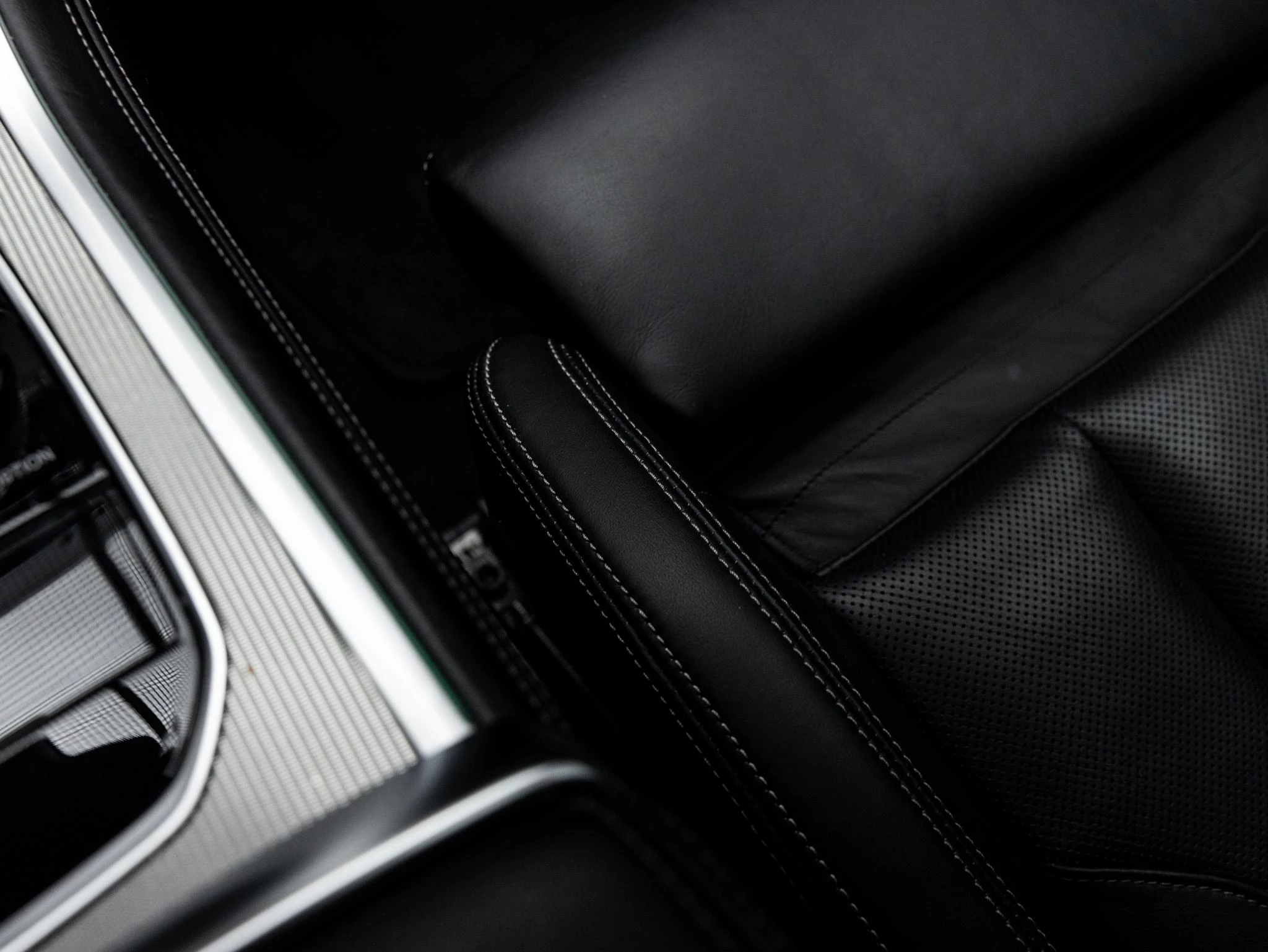 BMW-8 Serie-image-57