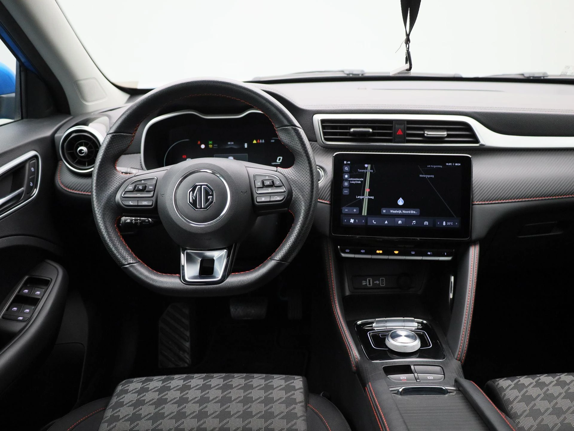 MG-ZS EV-image-6