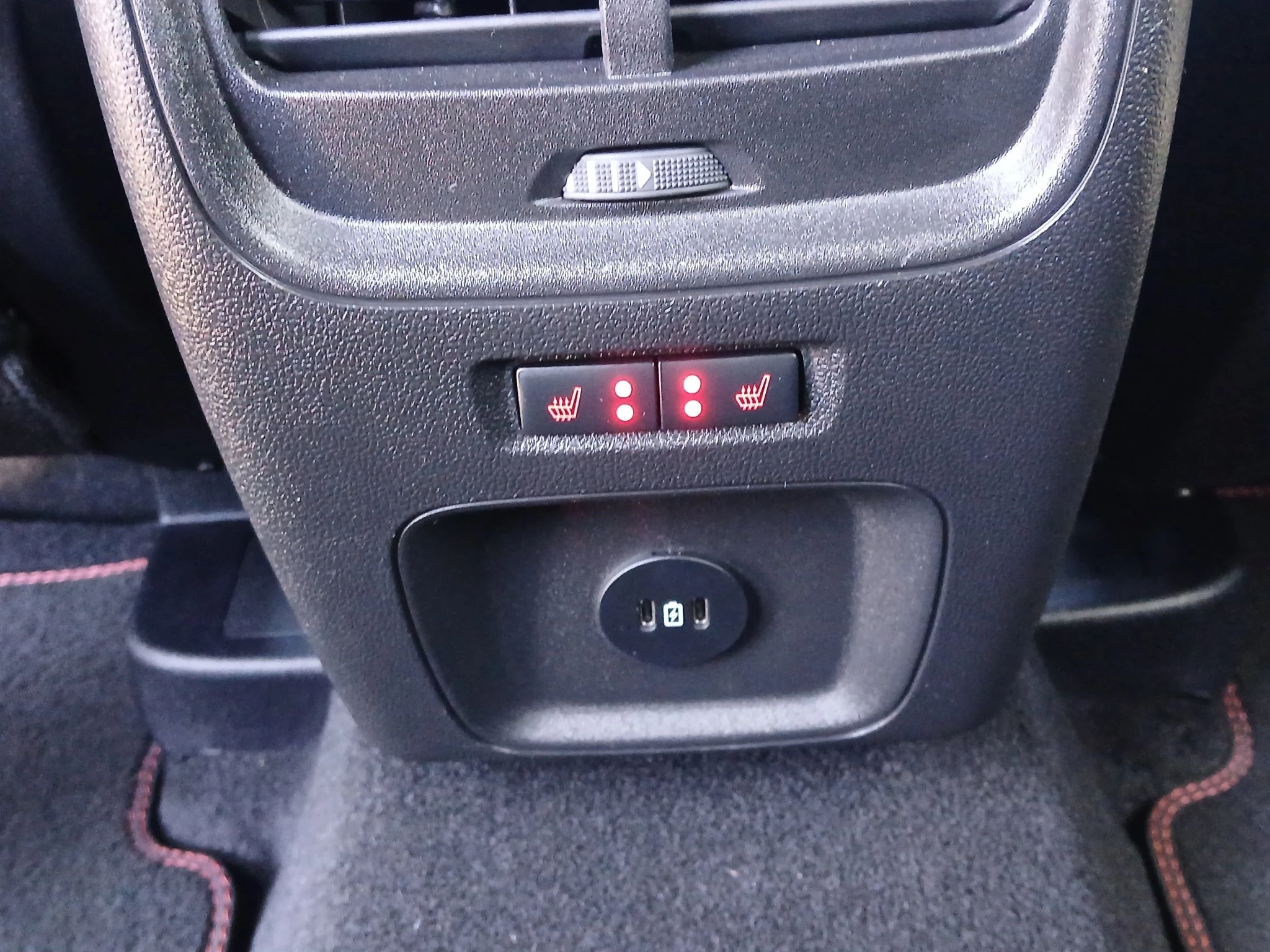 Ford-Kuga-image-27