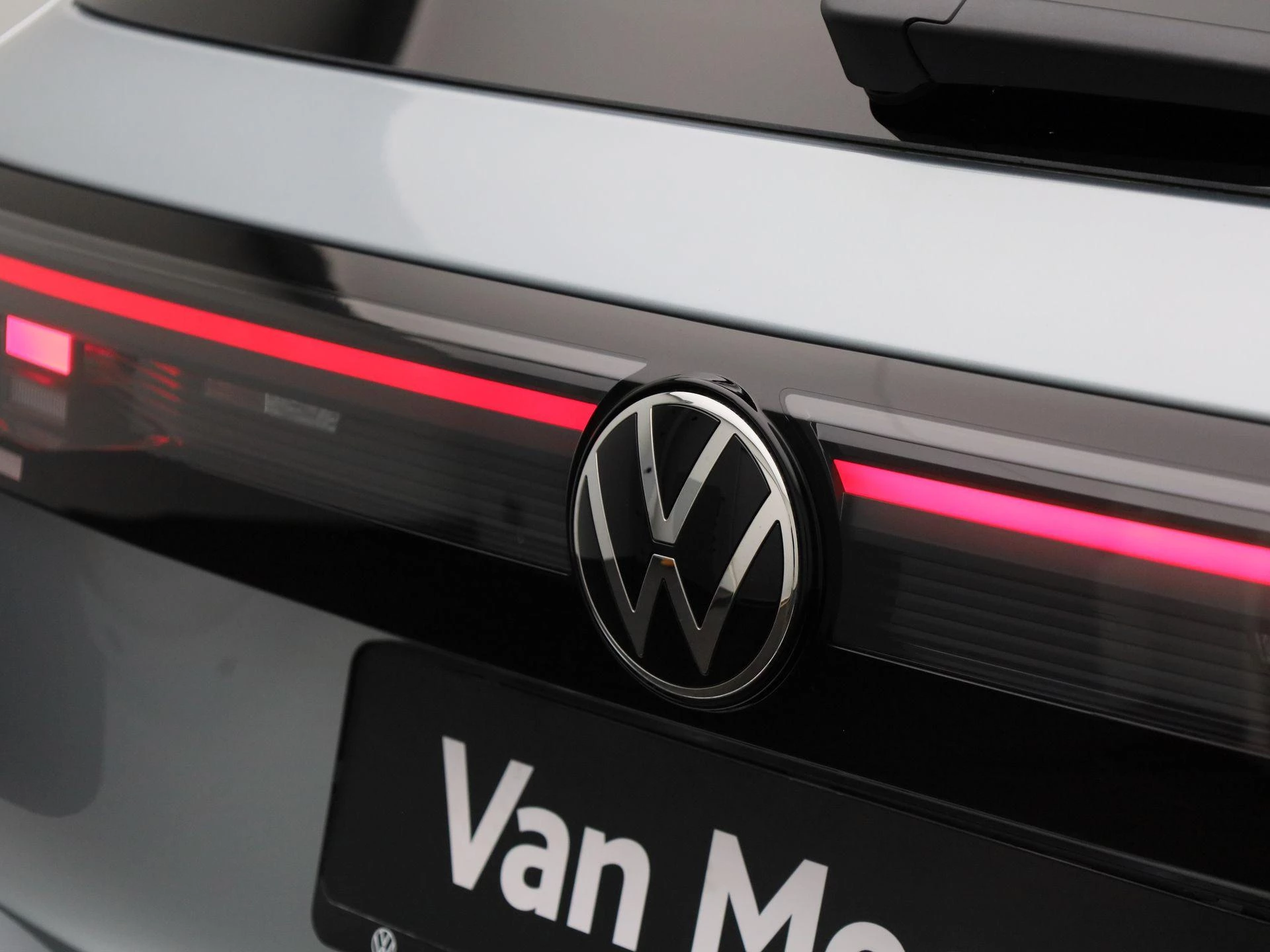 Volkswagen-Tiguan-image-49
