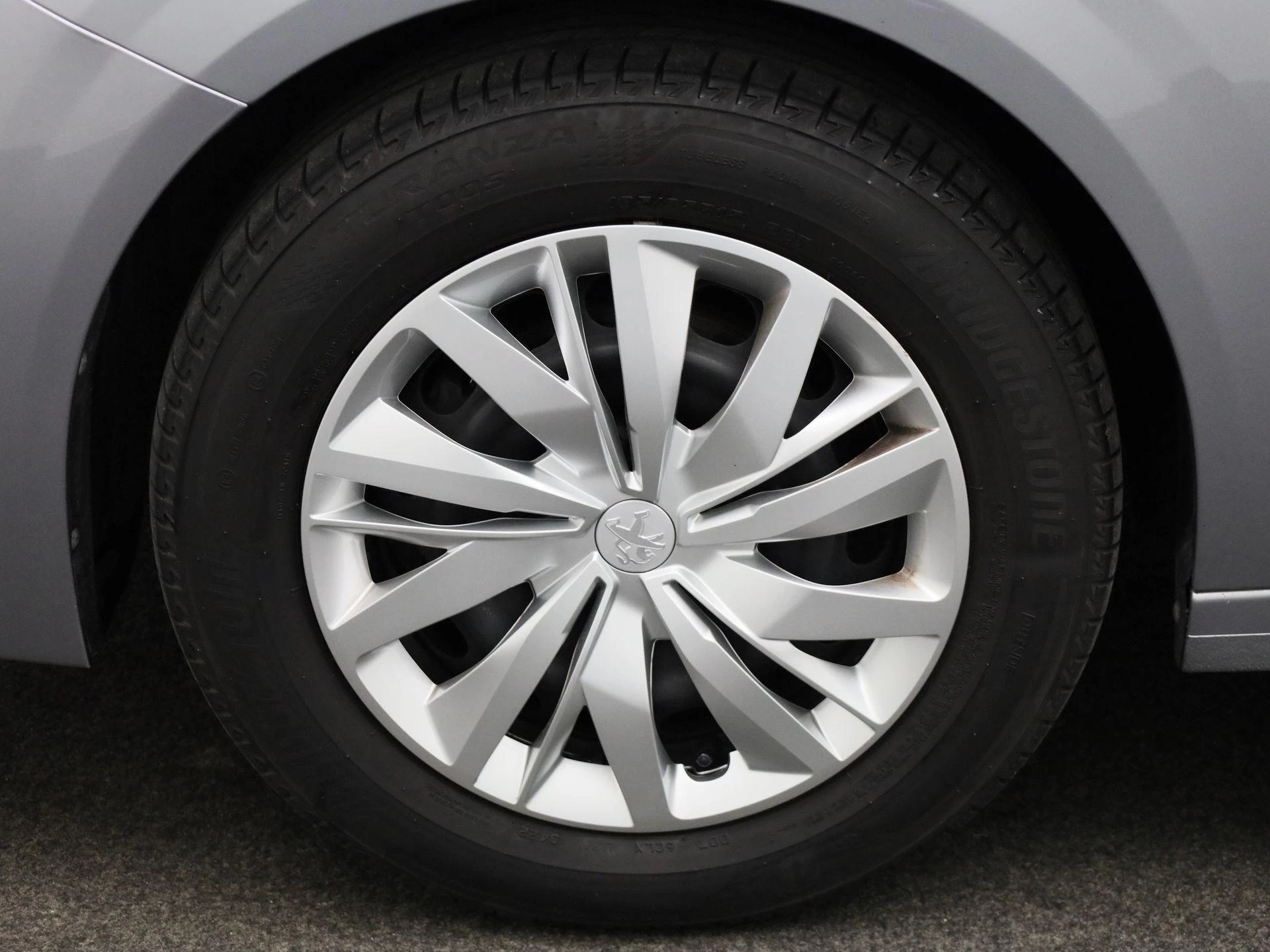 Peugeot-208-image-11