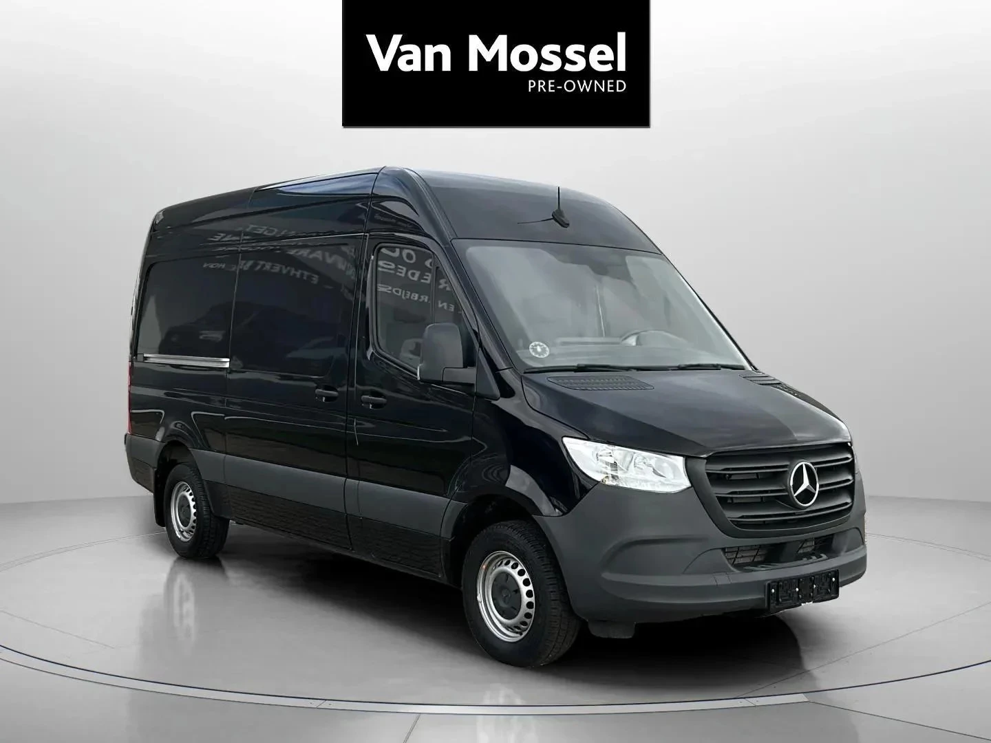 Mercedes-Benz-Sprinter-image-5